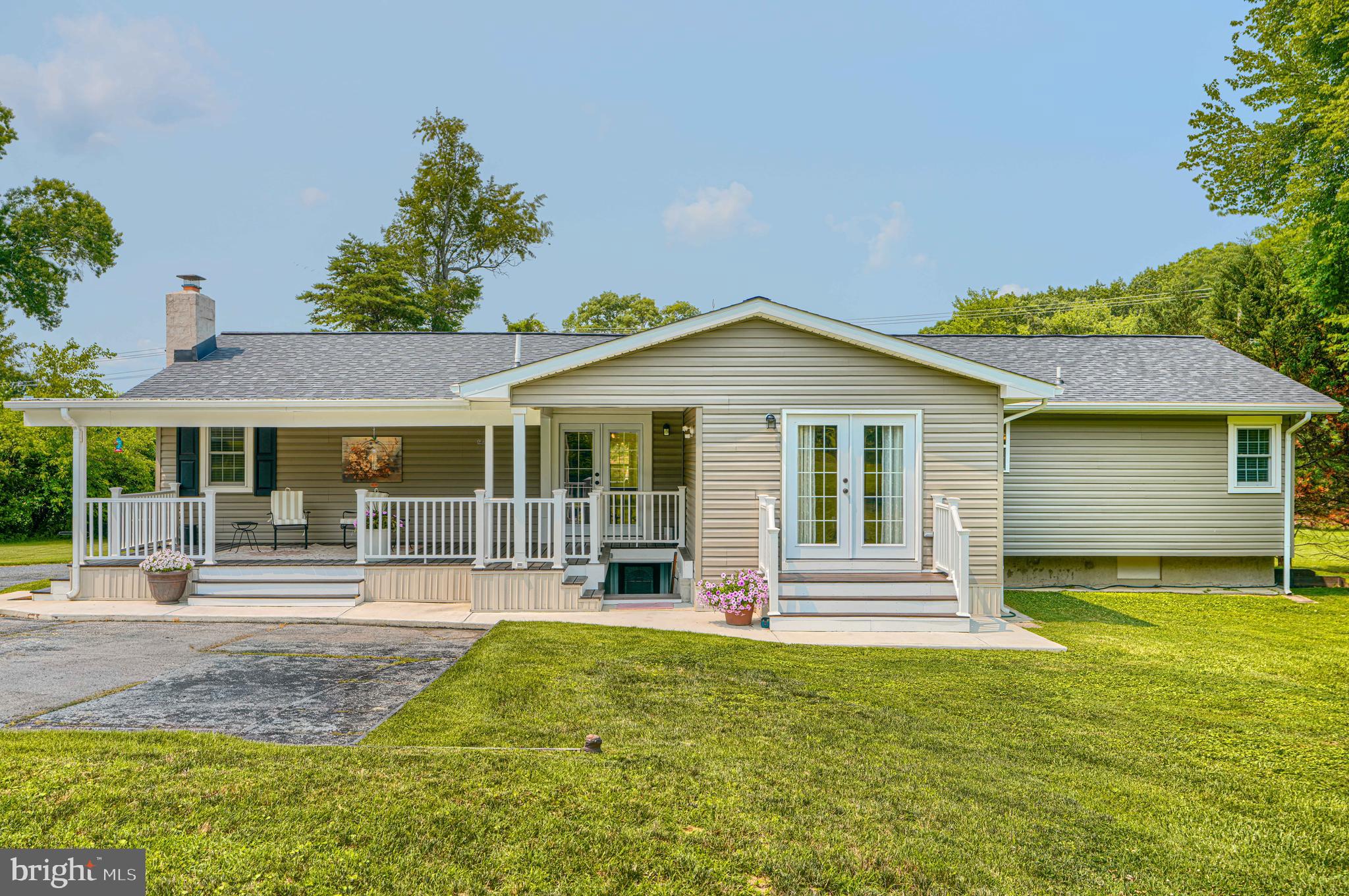 MIDDLE RIVER - Residential