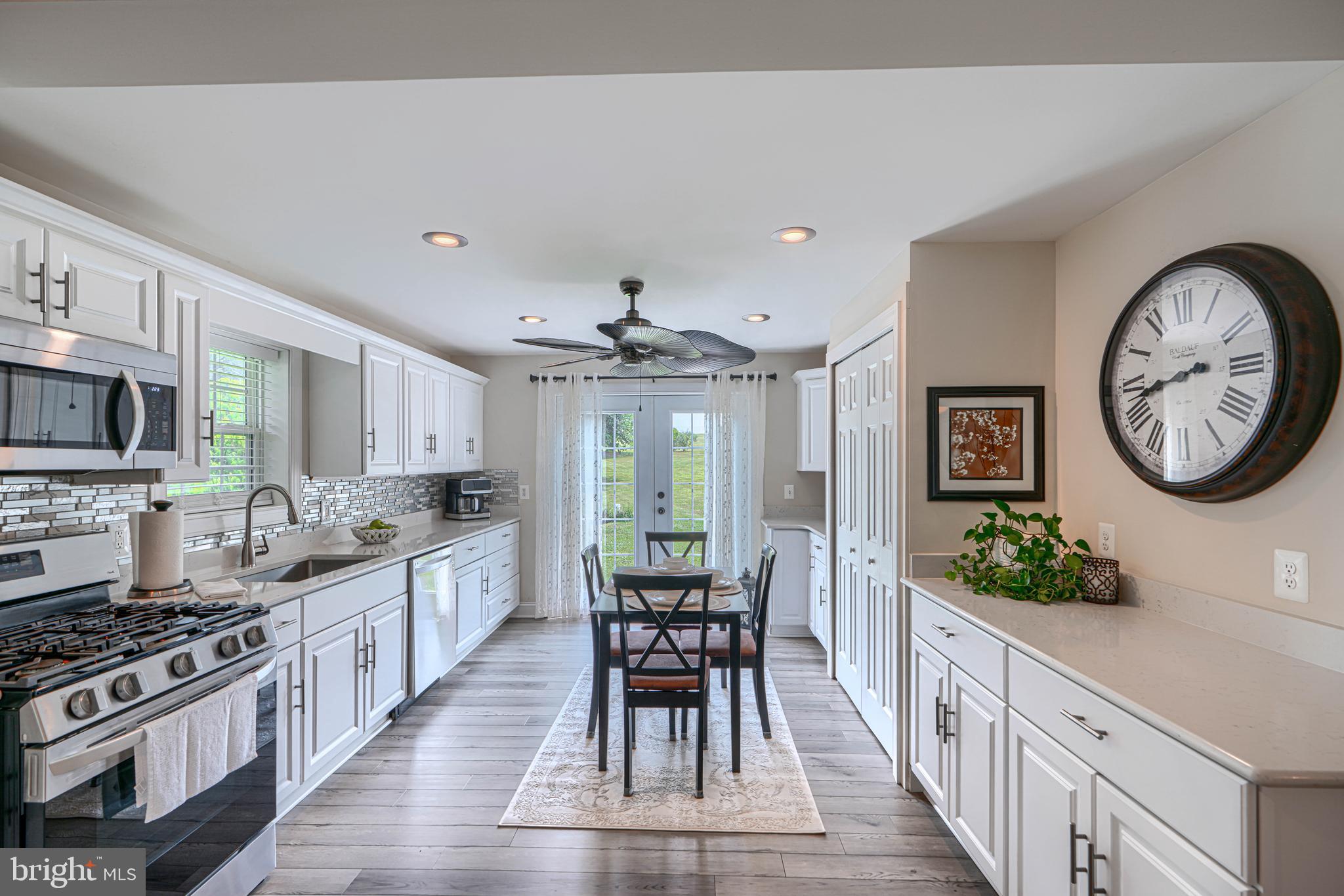 MIDDLE RIVER - Residential