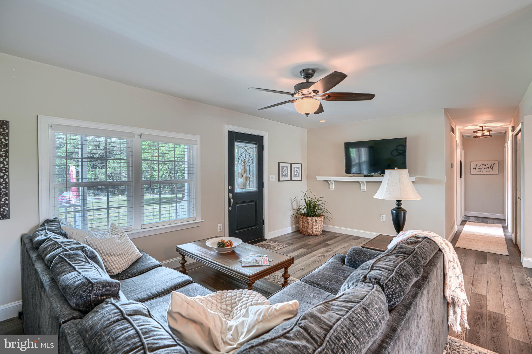 MIDDLE RIVER - Residential