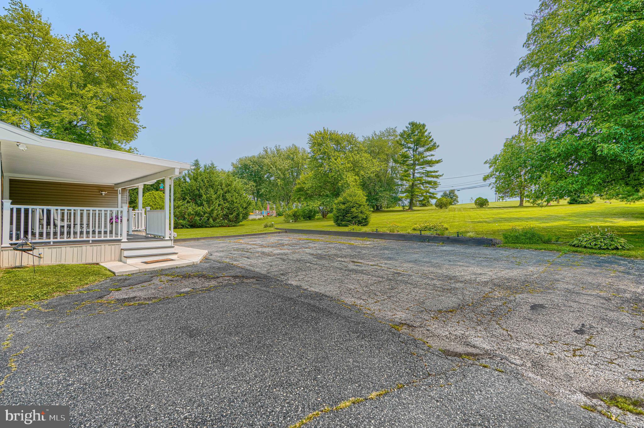 MIDDLE RIVER - Residential