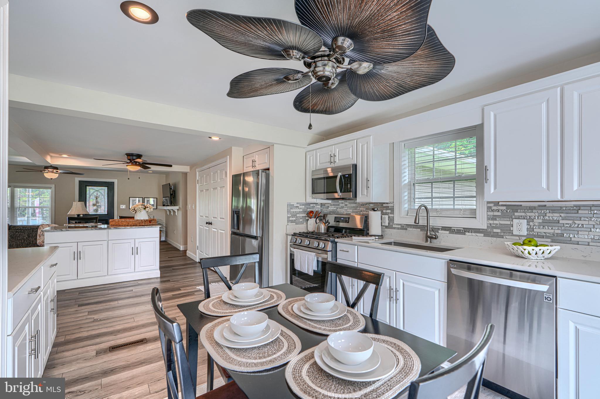 MIDDLE RIVER - Residential