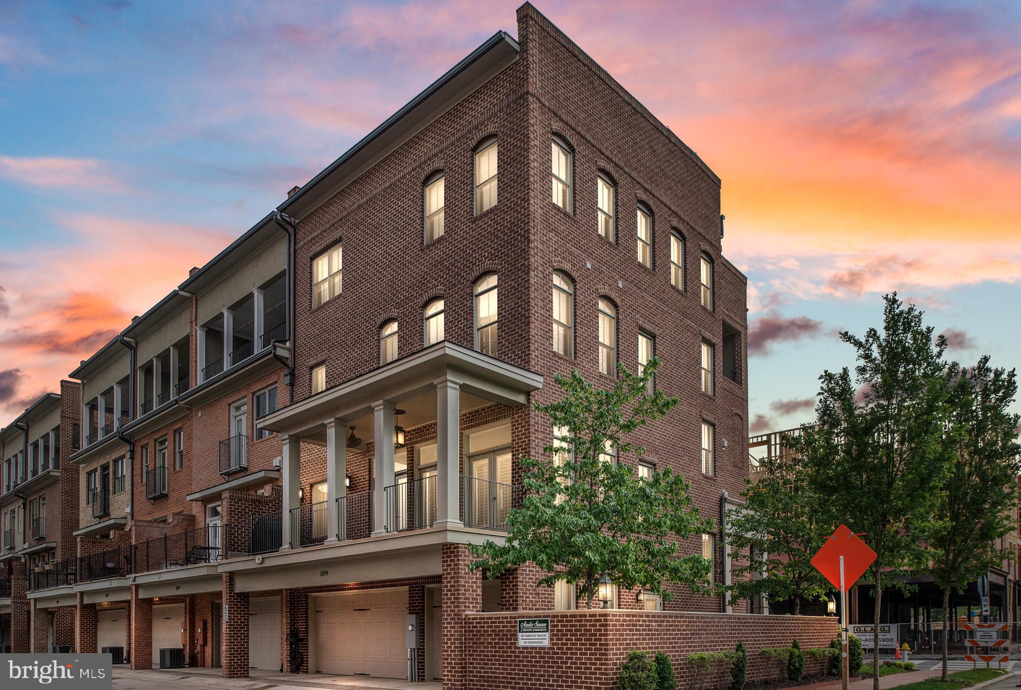 AMELIA SQUARE - Residential