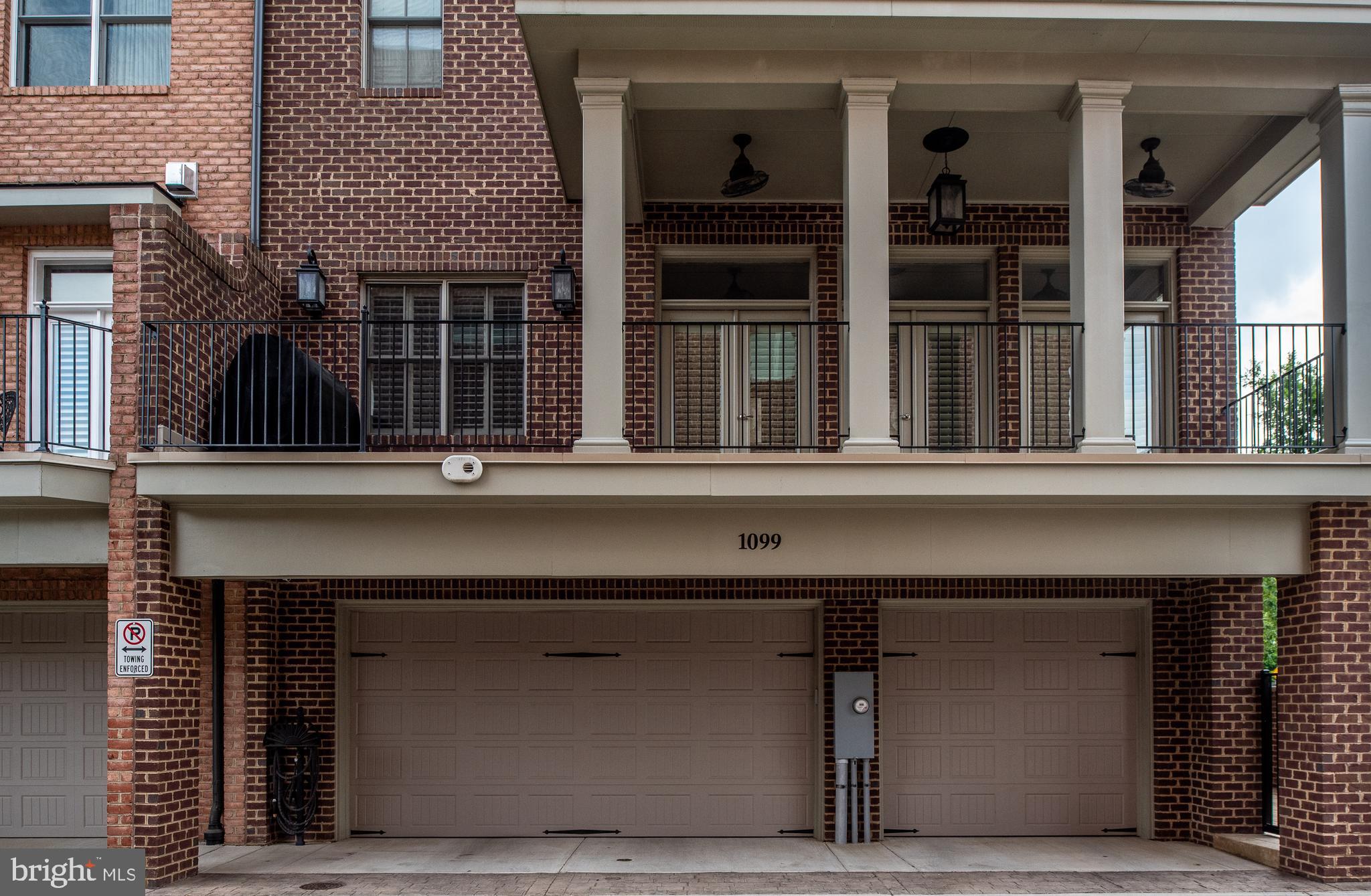 AMELIA SQUARE - Residential