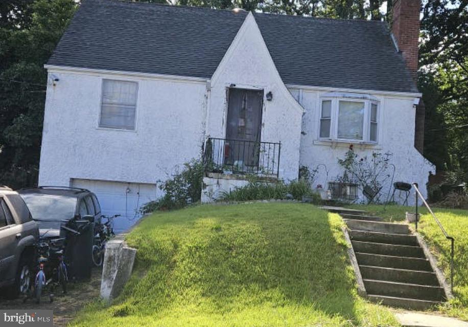 Great Opportunity to own this single-family home oozing with potential. This home was built in 1932 and features 4 bedrooms and 1 bathroom, with plenty of living space.  ***SPECIAL NOTES: (1) This is a CASH ONLY transaction. (2) Seller to pay Taxes, HOA, and Municipal/Utility Liens.  (3) Please read the Auction disclaimers carefully before placing a bid or submitting an offer. ***