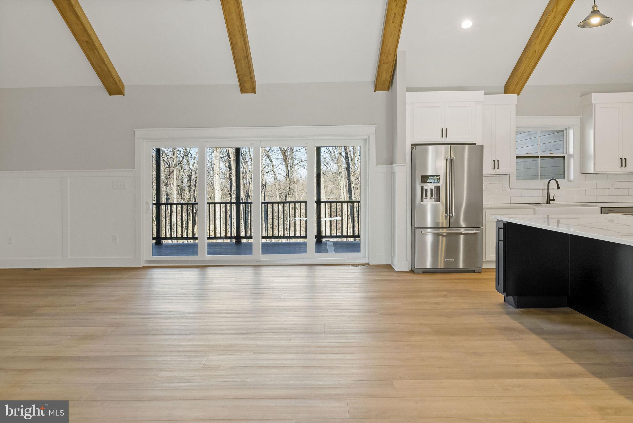 HALLMARK GLEN - Residential