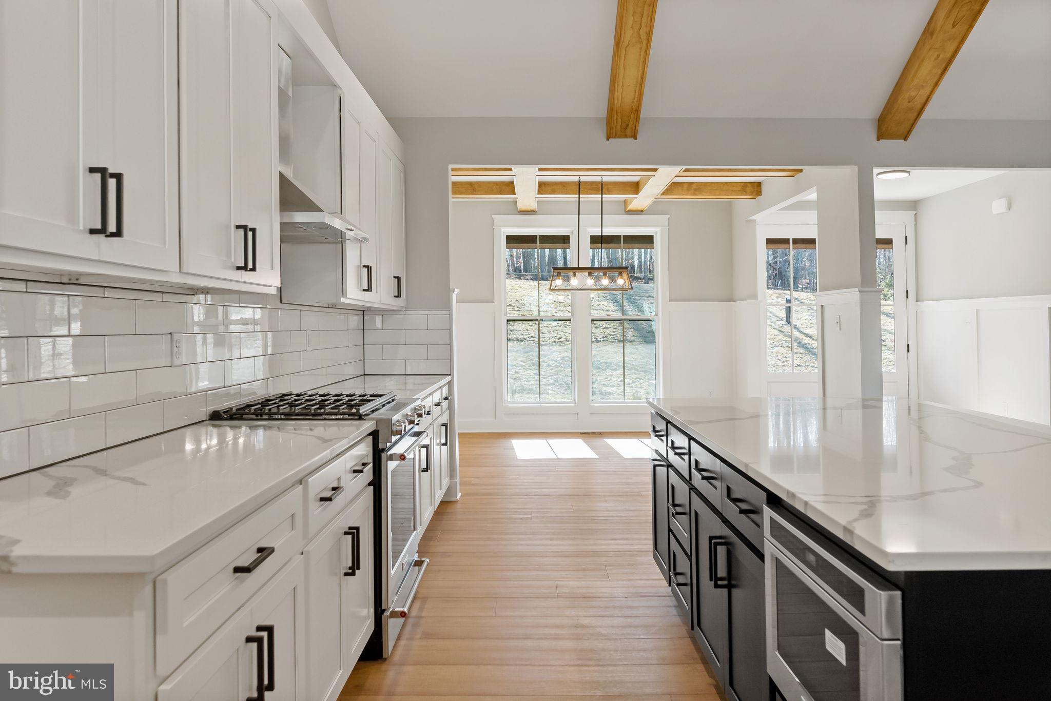 HALLMARK GLEN - Residential