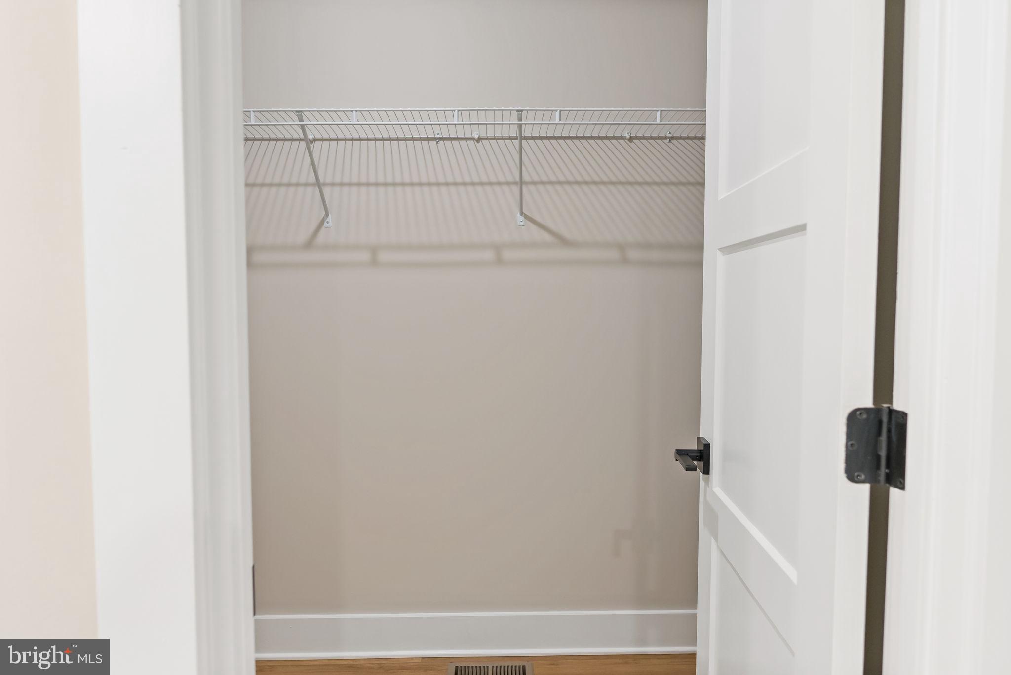 HALLMARK GLEN - Residential