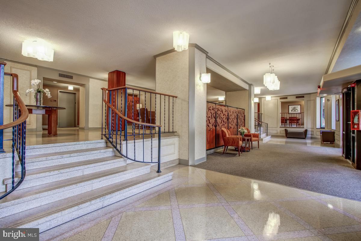 MONTEBELLO - Residential