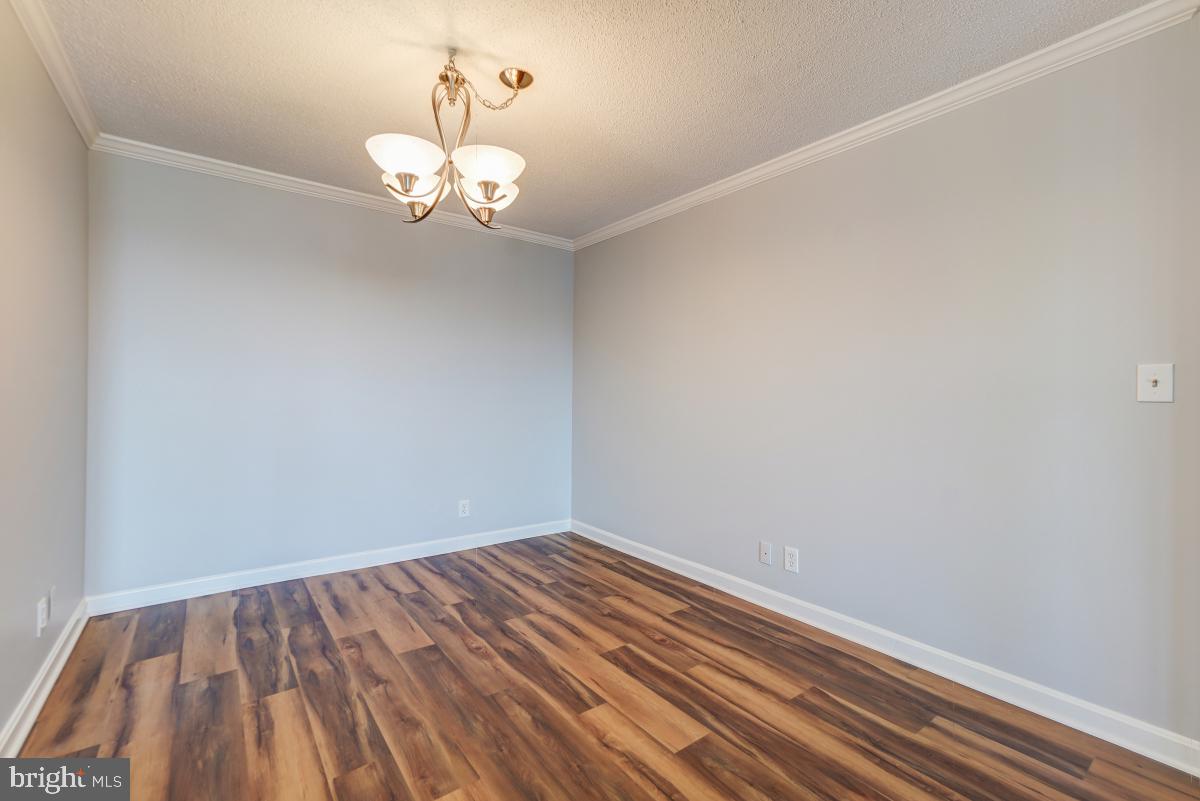 MONTEBELLO - Residential