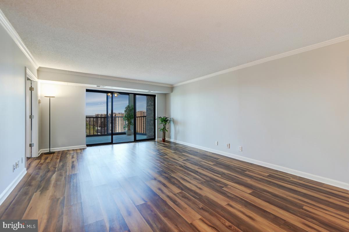MONTEBELLO - Residential