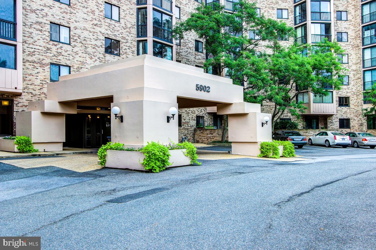 MONTEBELLO - Residential