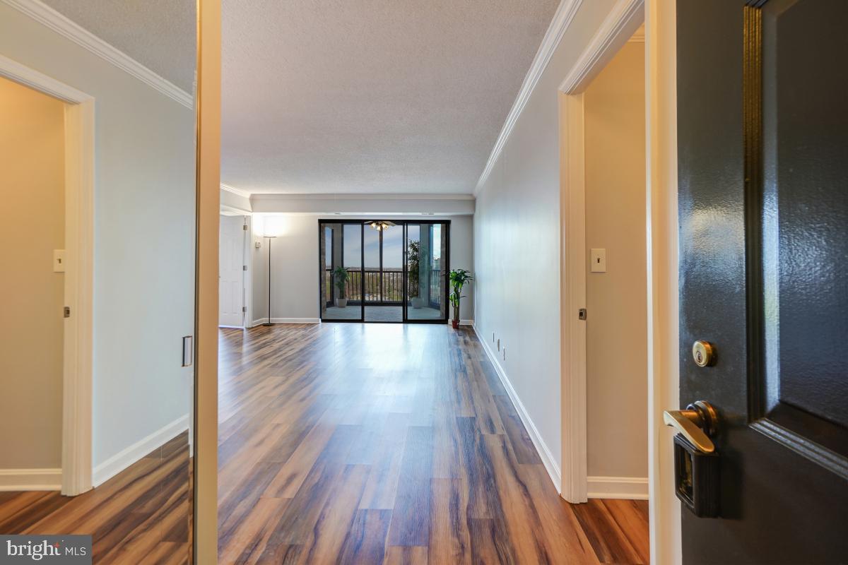 MONTEBELLO - Residential