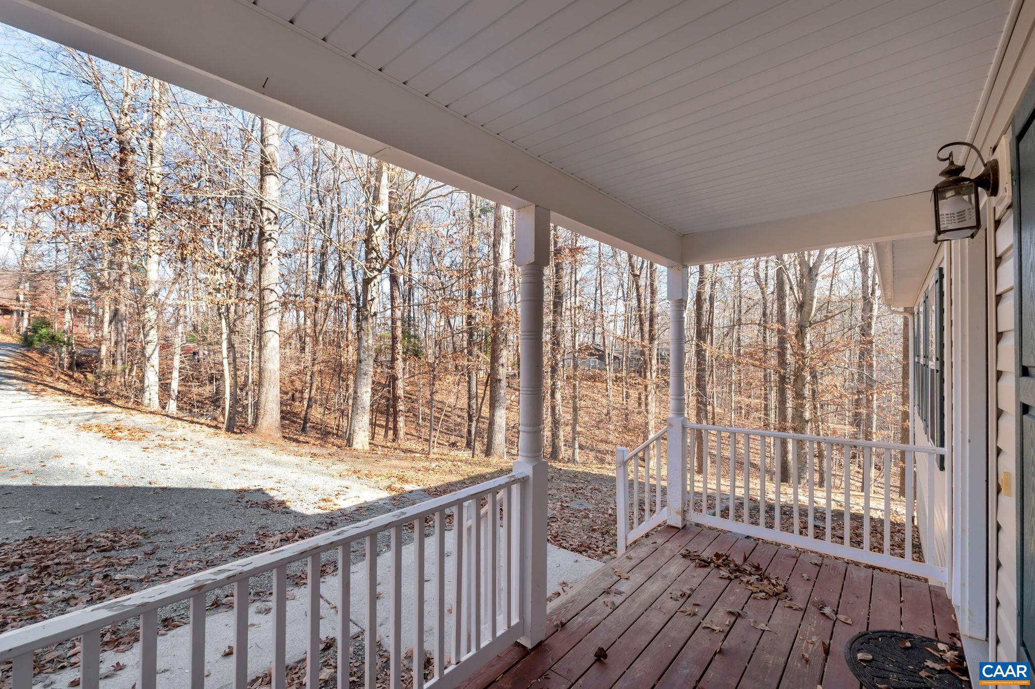 LAKE MONTICELLO - Residential