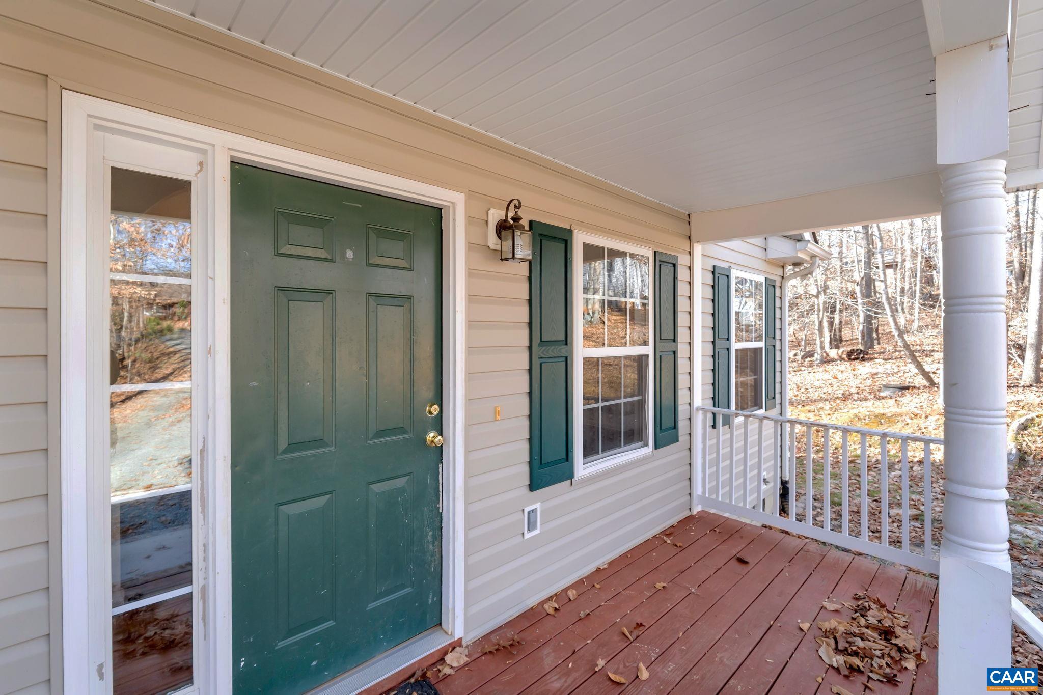 LAKE MONTICELLO - Residential