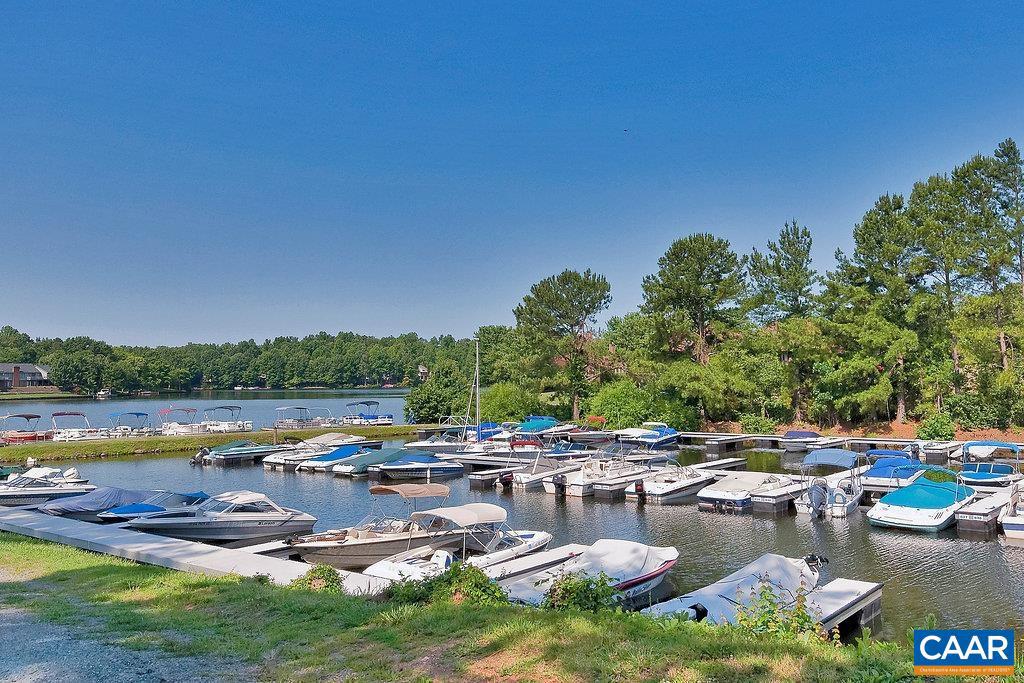 LAKE MONTICELLO - Residential