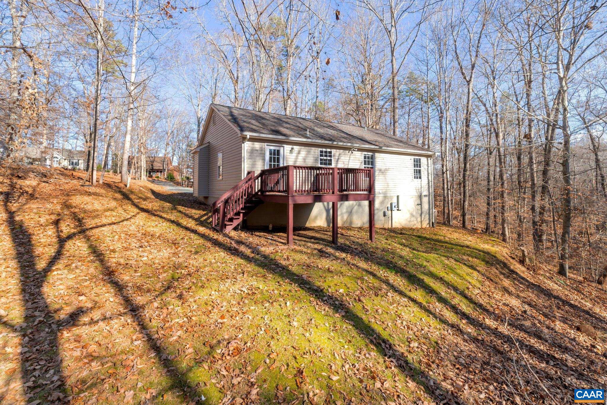 LAKE MONTICELLO - Residential