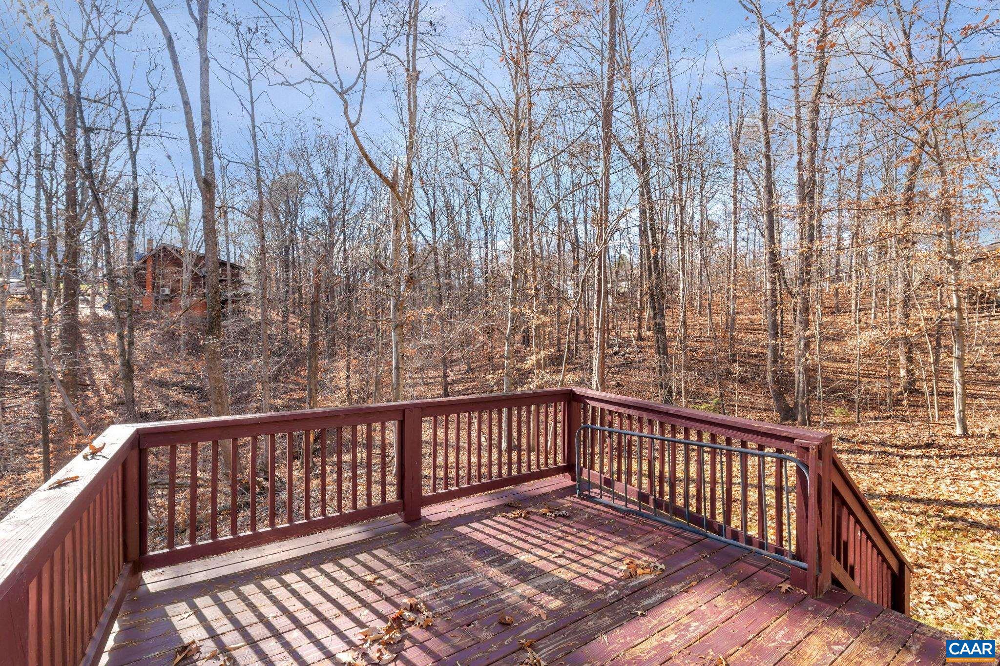LAKE MONTICELLO - Residential