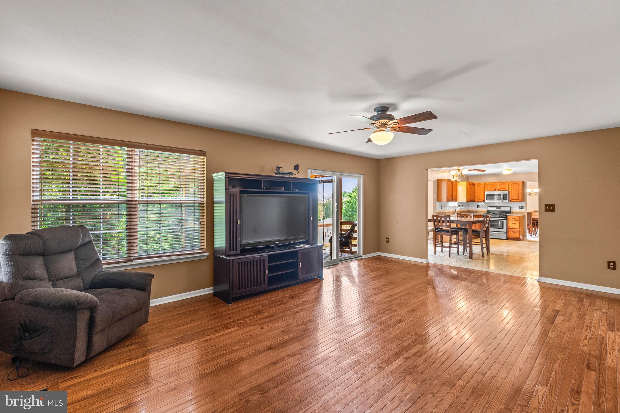 LEADER HEIGHTS CROSSING - Residential