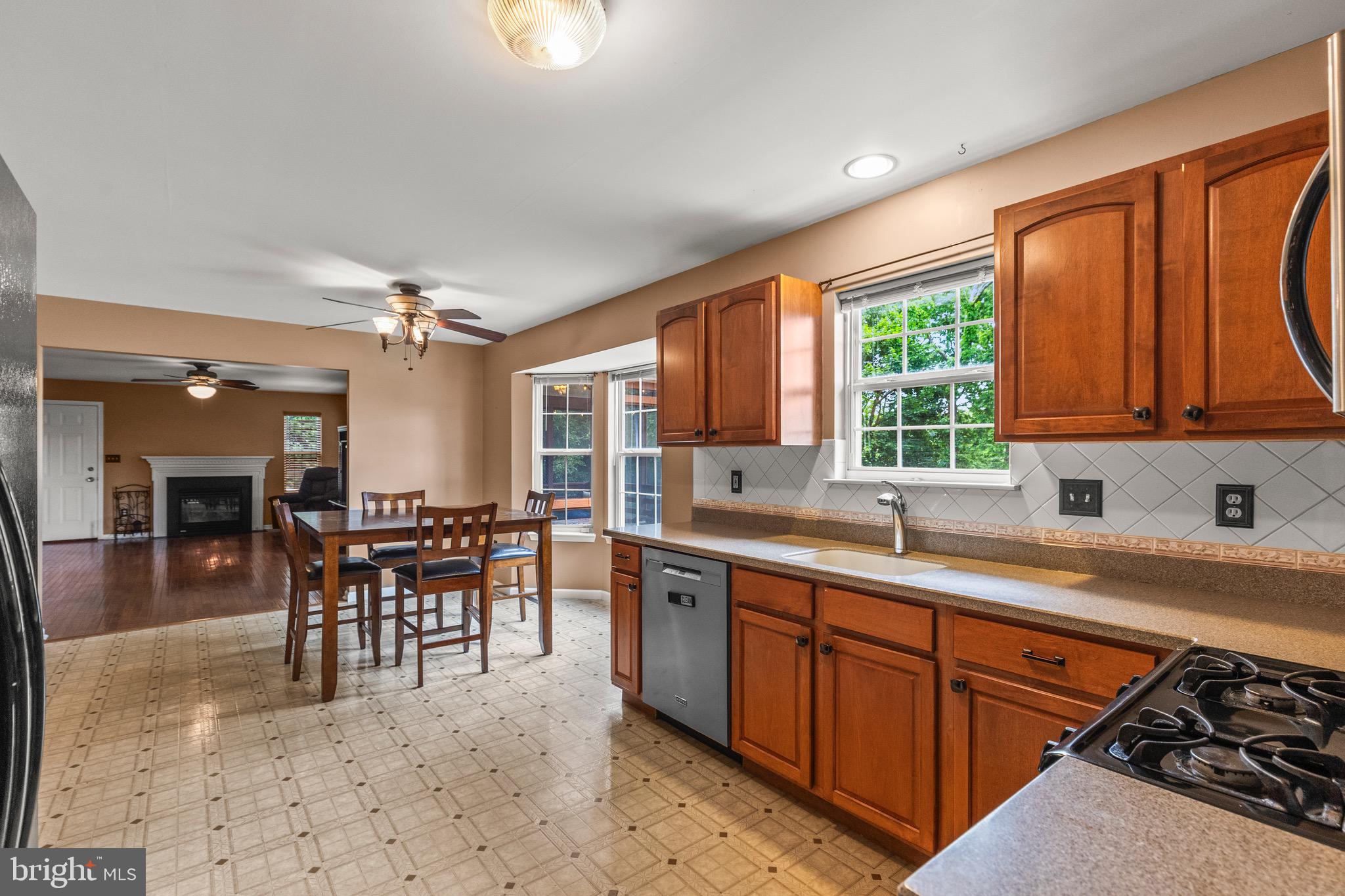 LEADER HEIGHTS CROSSING - Residential