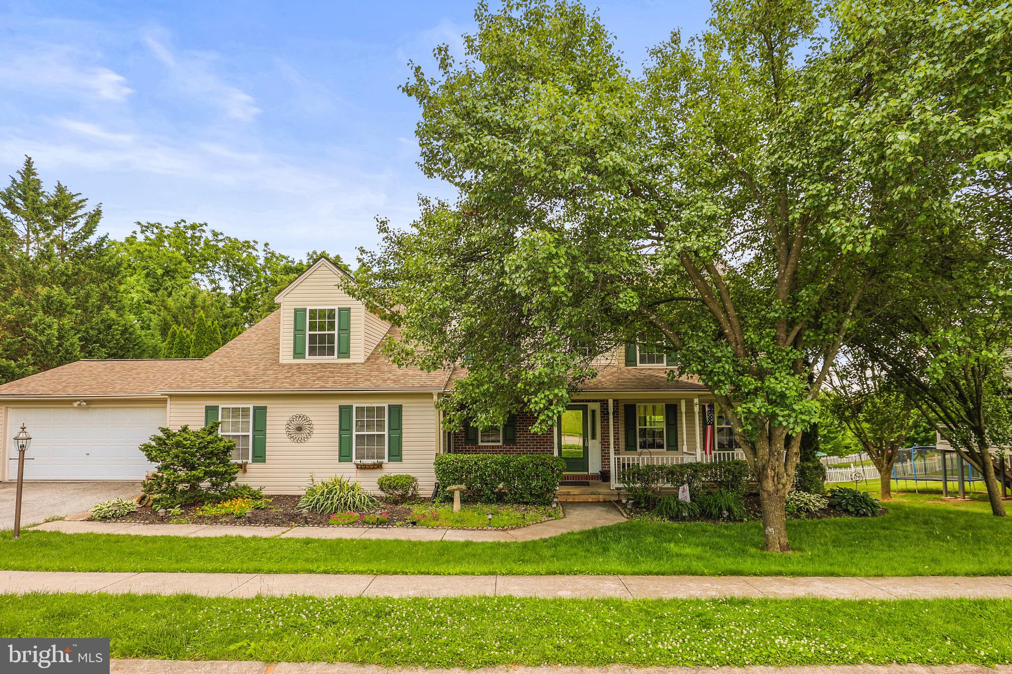 LEADER HEIGHTS CROSSING - Residential