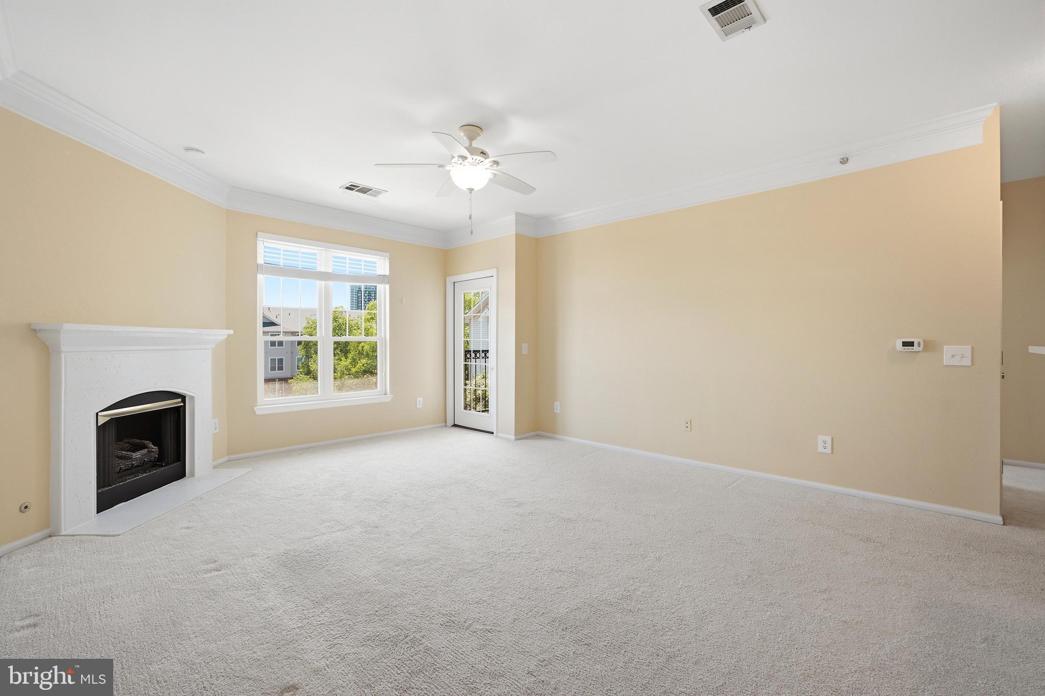 GATES OF MCLEAN - Residential