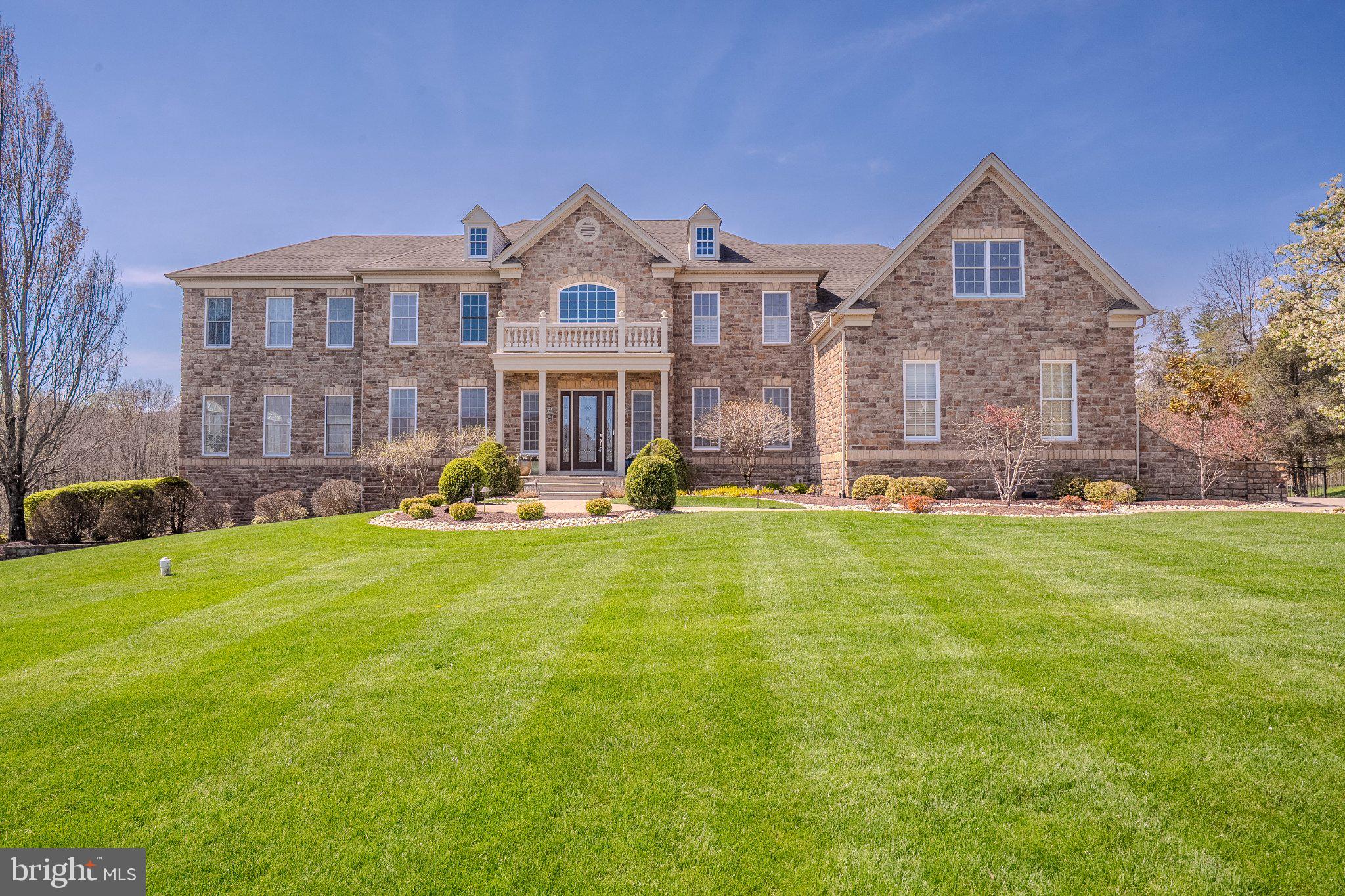 DUTCHESS FARM ESTS - Residential