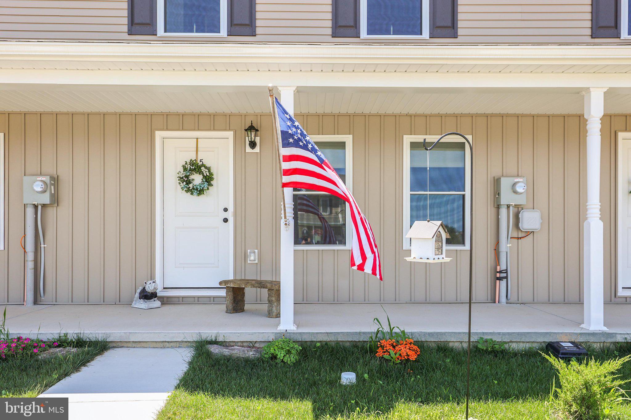 COLONIAL RIDGE - Residential