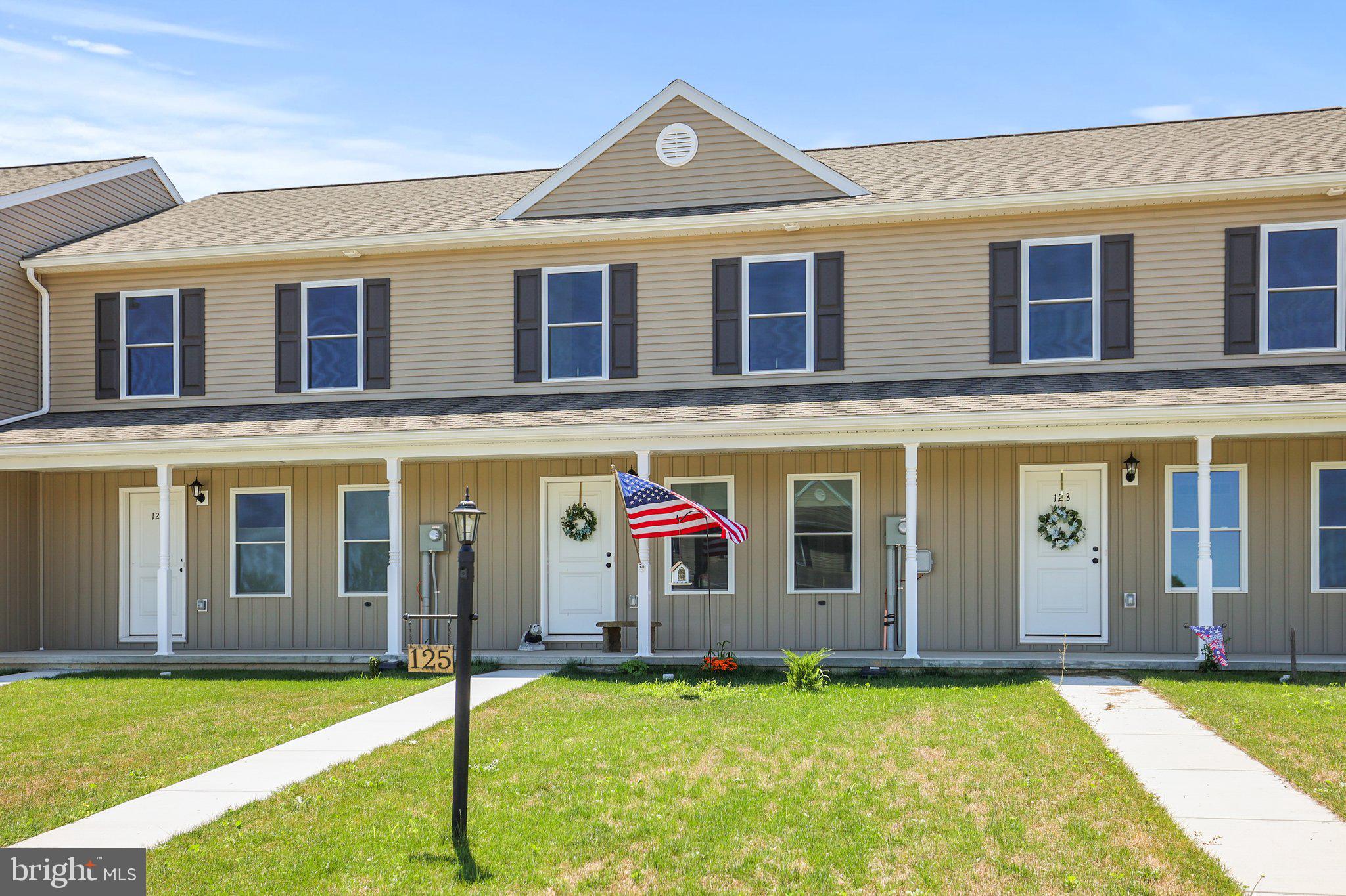 COLONIAL RIDGE - Residential