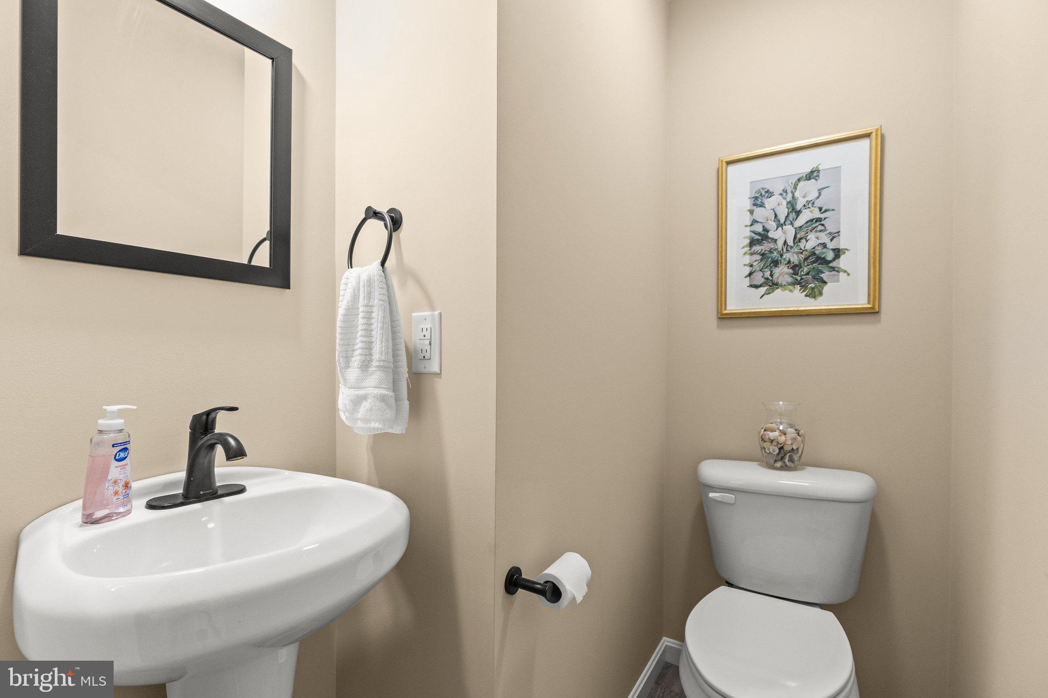 COLONIAL RIDGE - Residential