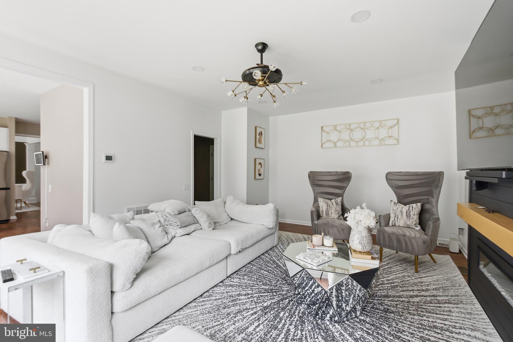 WINDING CREEK ESTATES - Residential