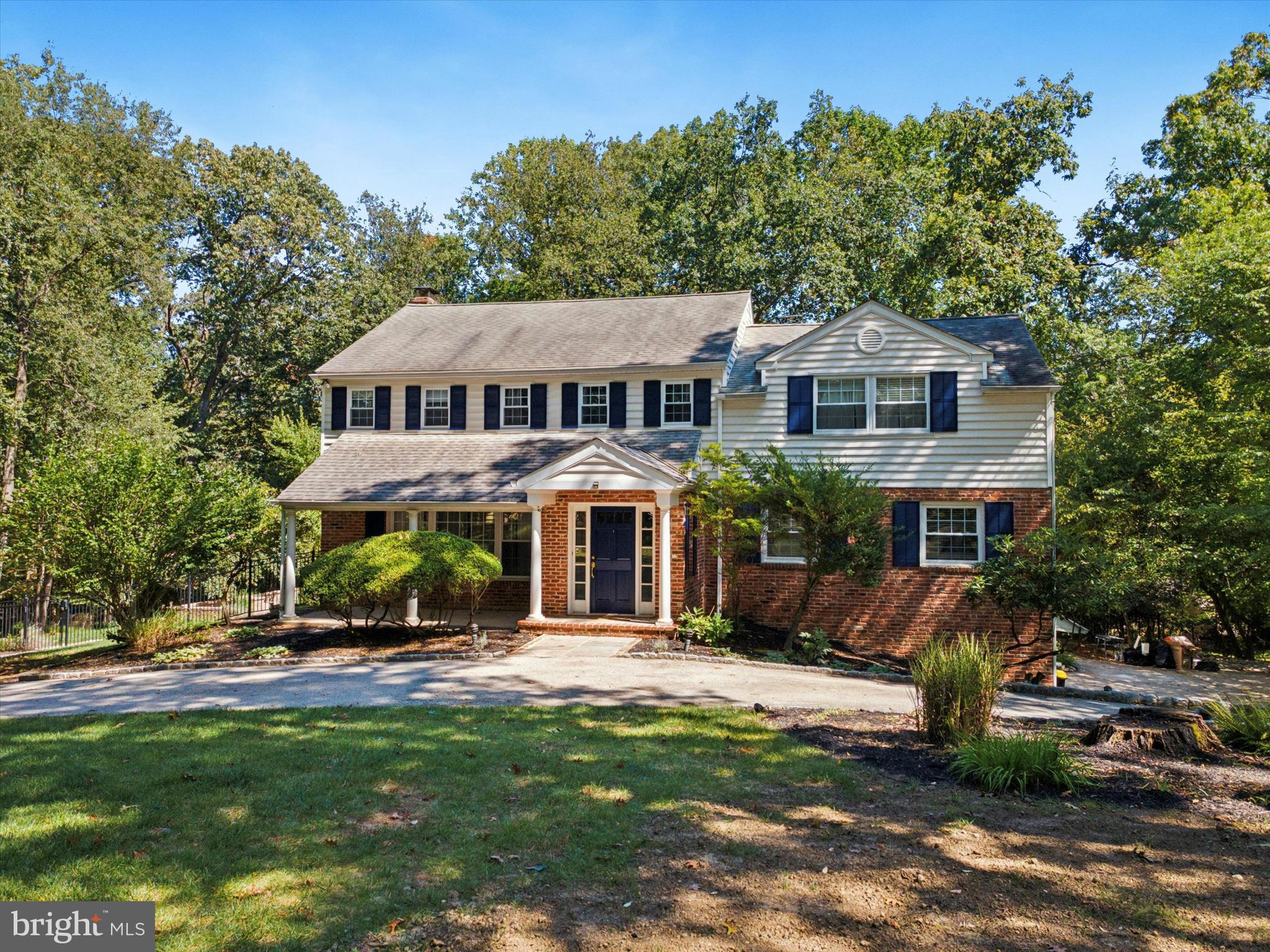 WAYNEWOOD - Residential