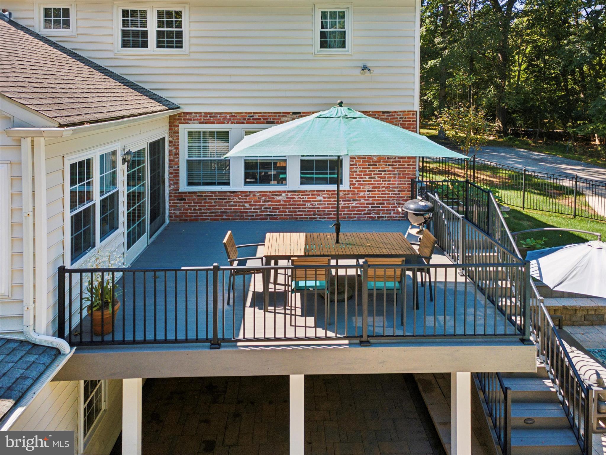 WAYNEWOOD - Residential