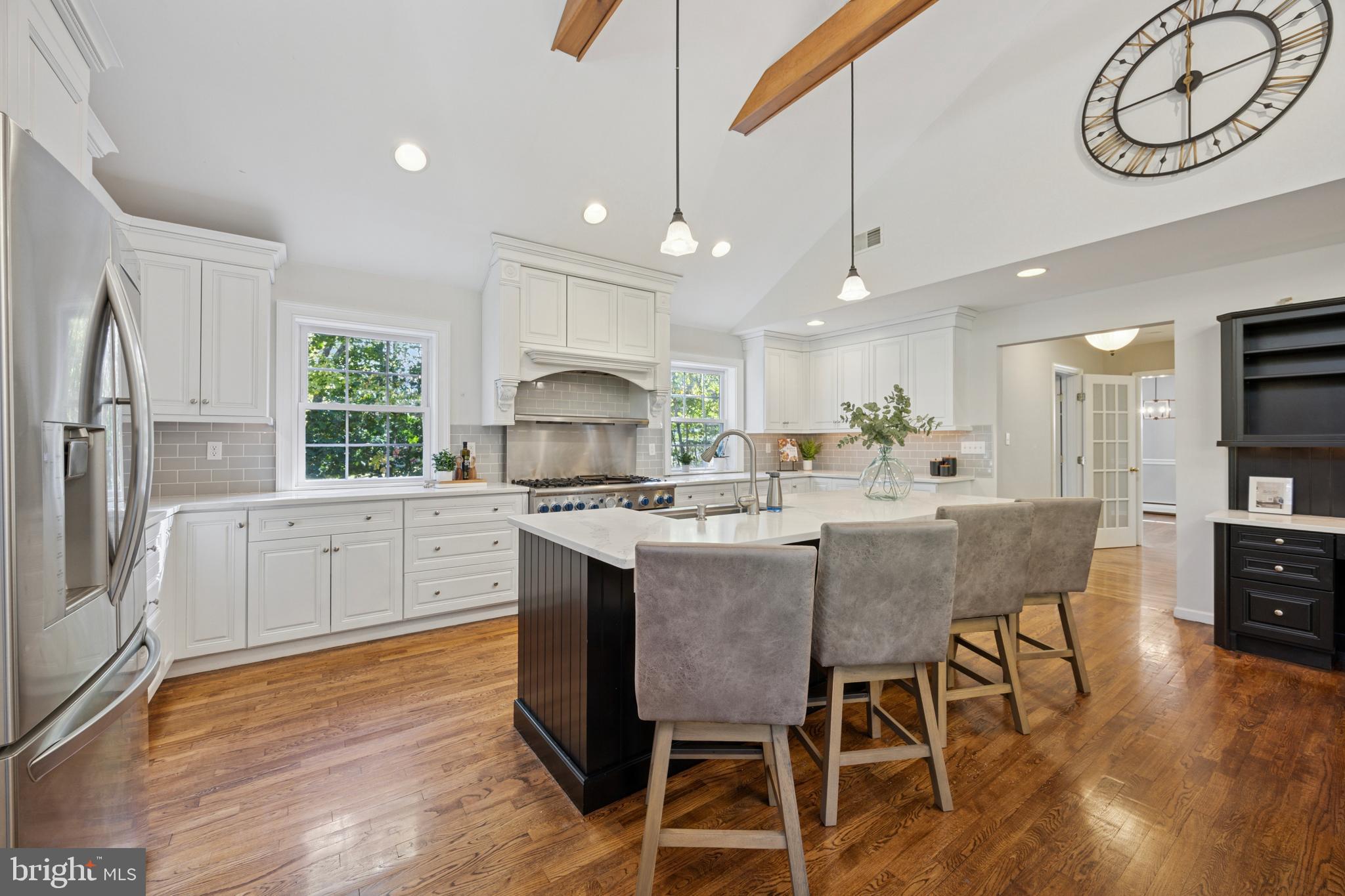 WAYNEWOOD - Residential