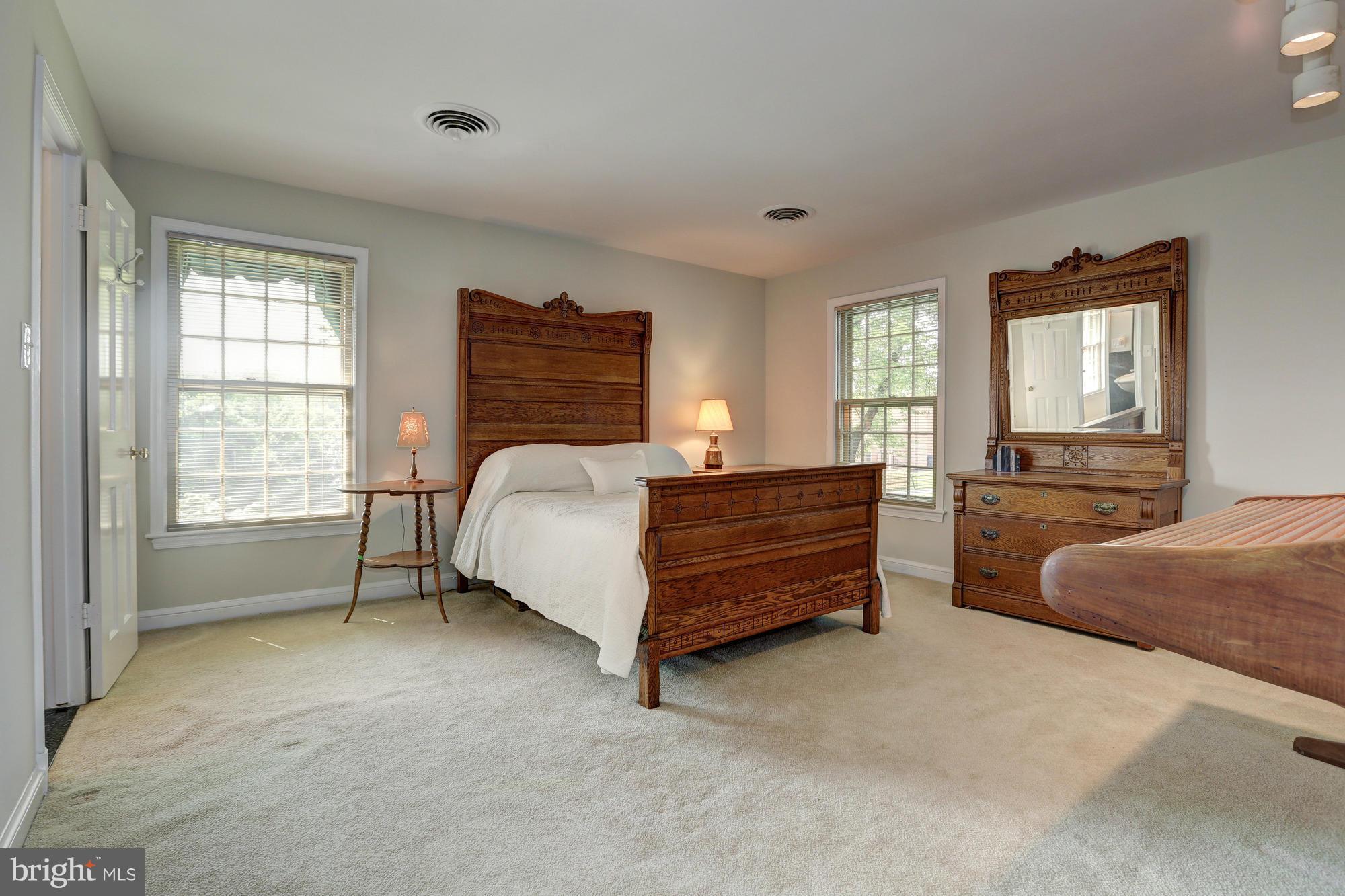 MCAULEY PARK - Residential