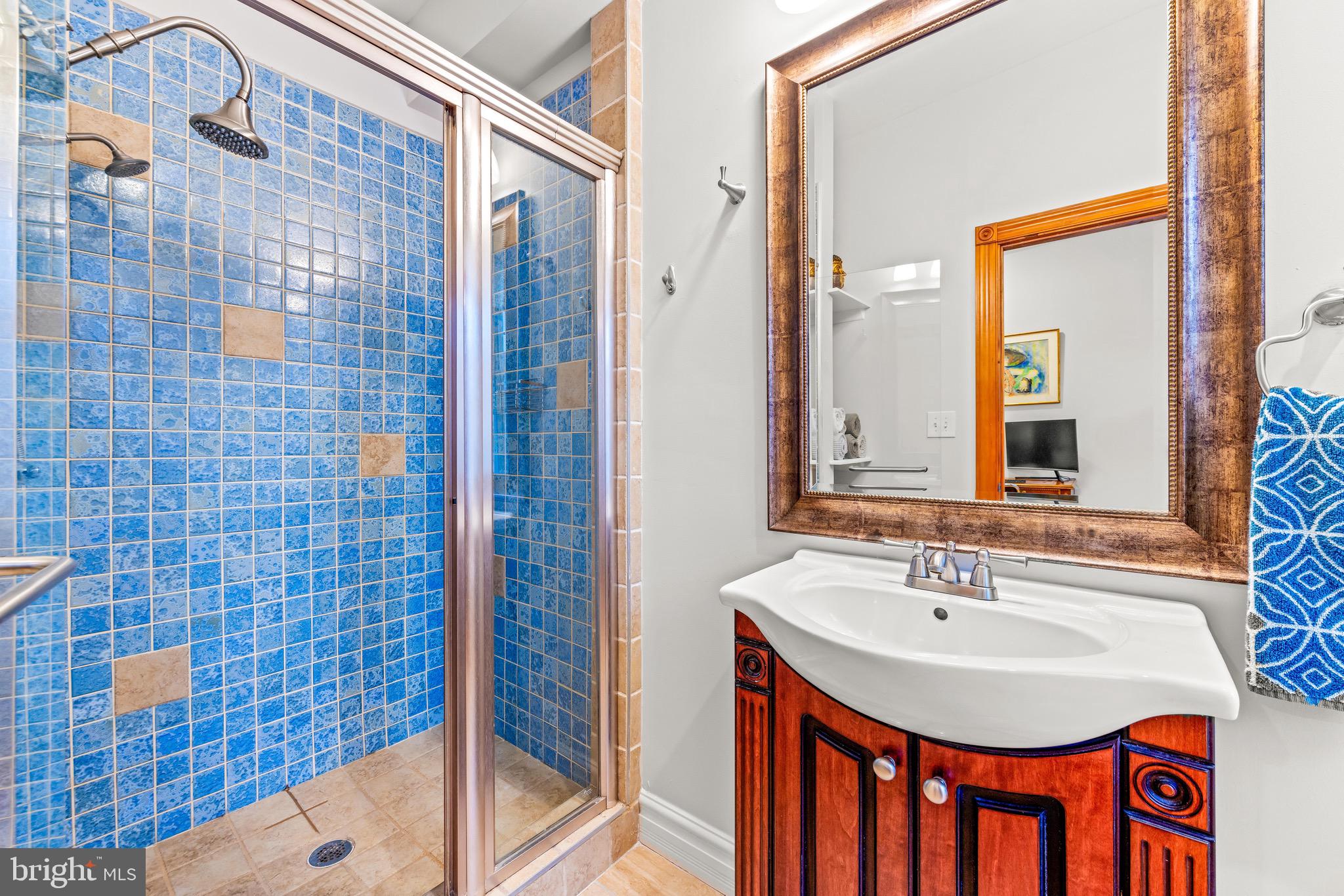 BUTCHERS HILL - Residential
