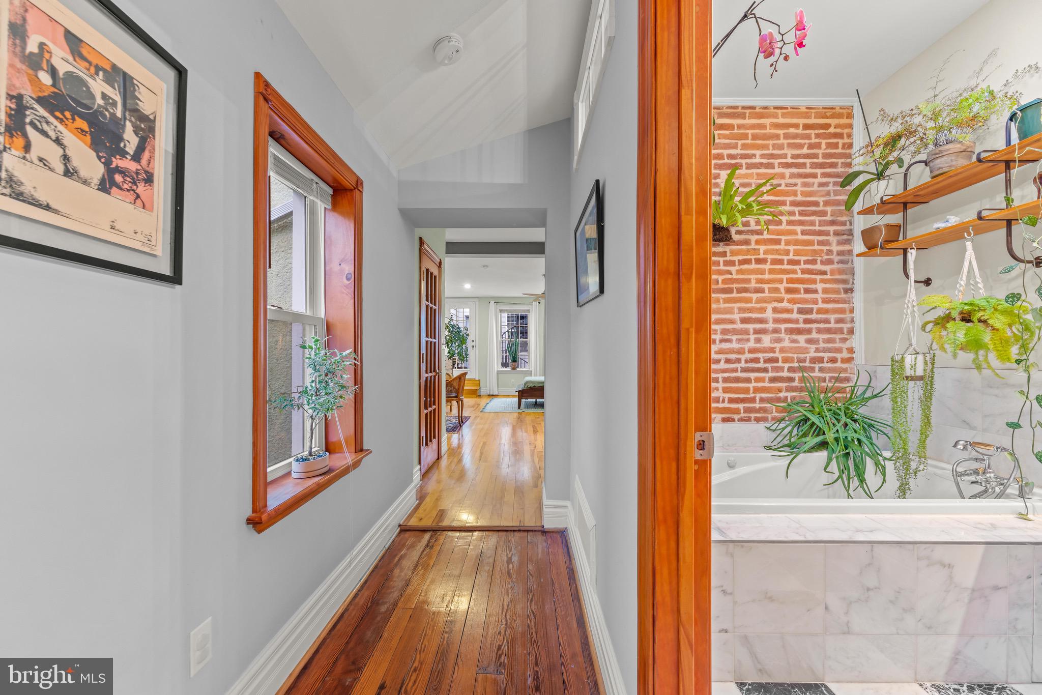 BUTCHERS HILL - Residential