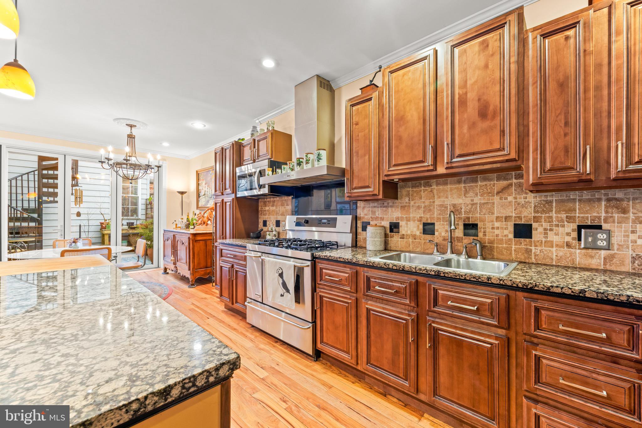 BUTCHERS HILL - Residential