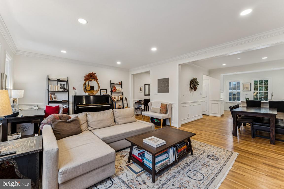 HAMLET PLACE - Residential