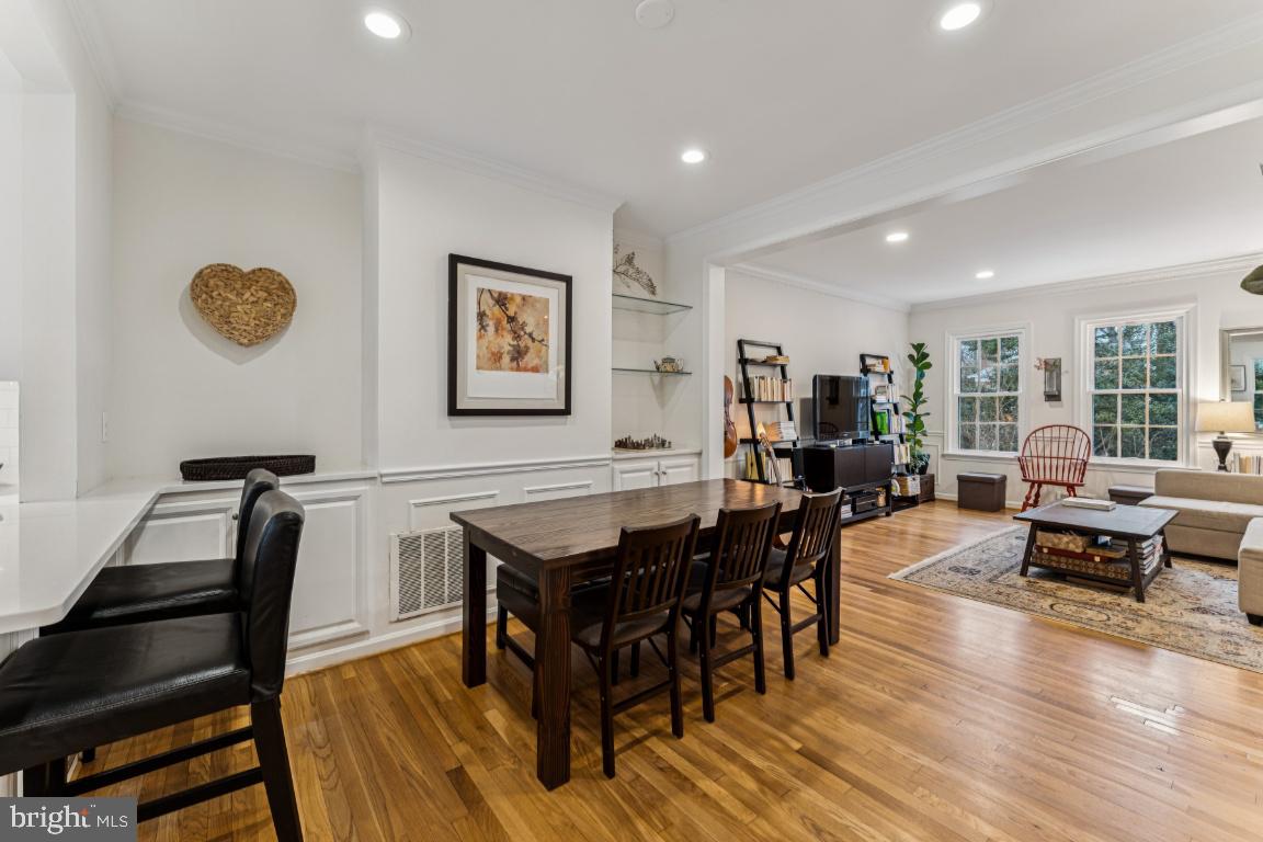 HAMLET PLACE - Residential