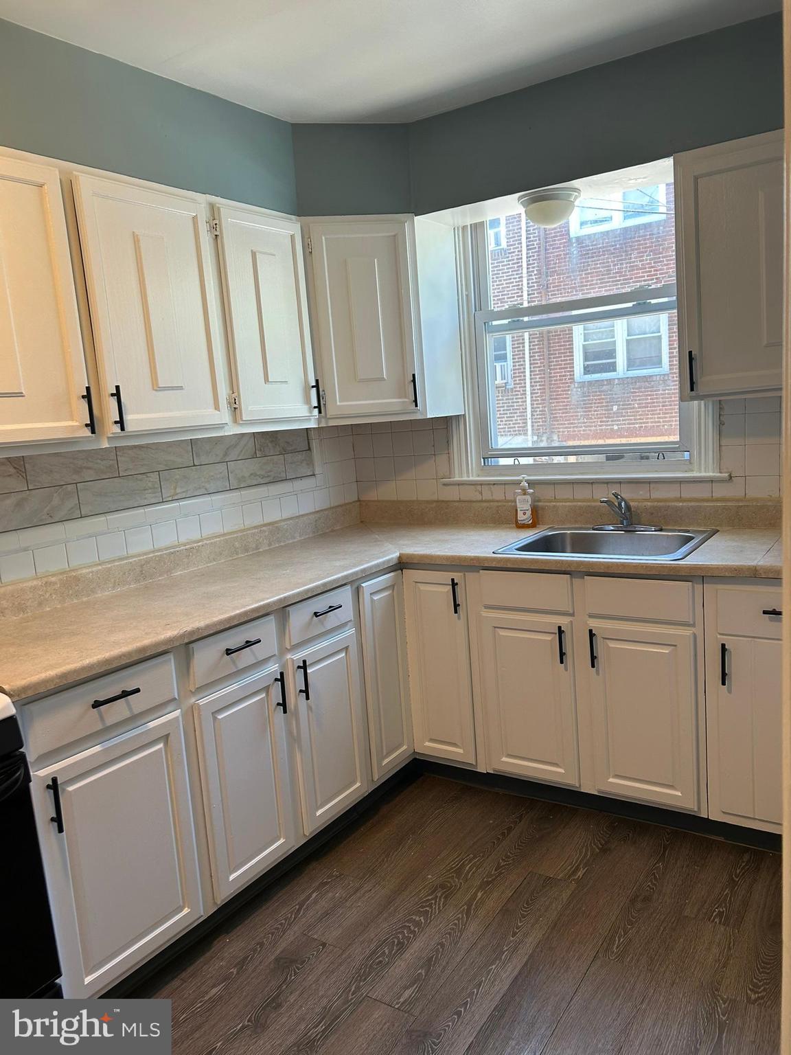 WALNUT HILL - Residential
