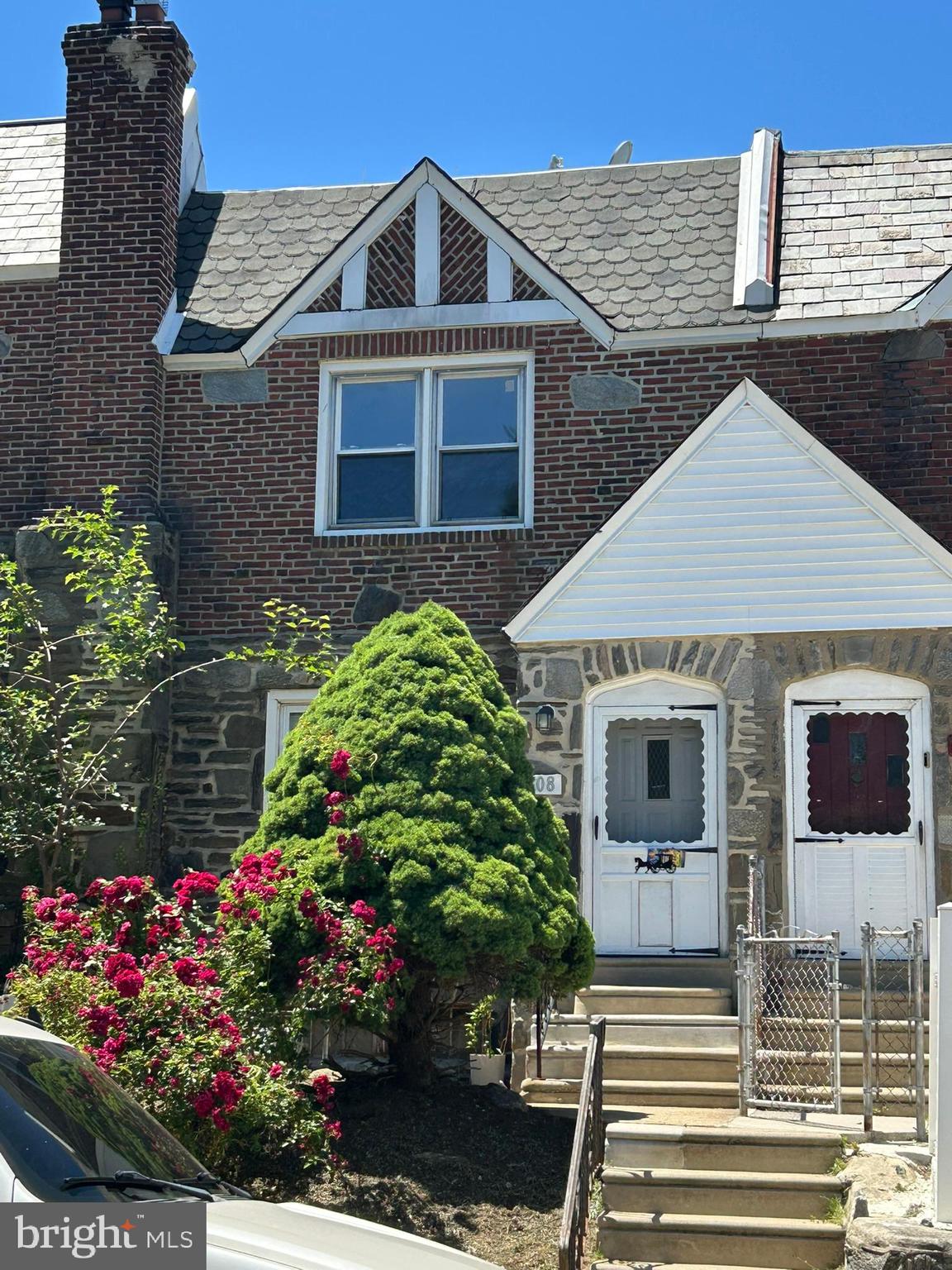 WALNUT HILL - Residential