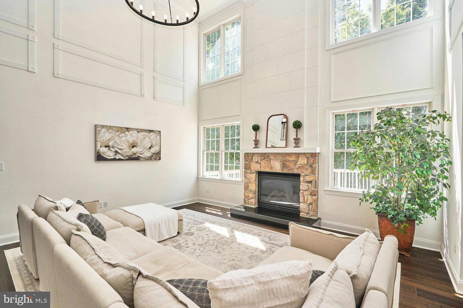 DOMINION VALLEY COUNTRY CLUB - Residential
