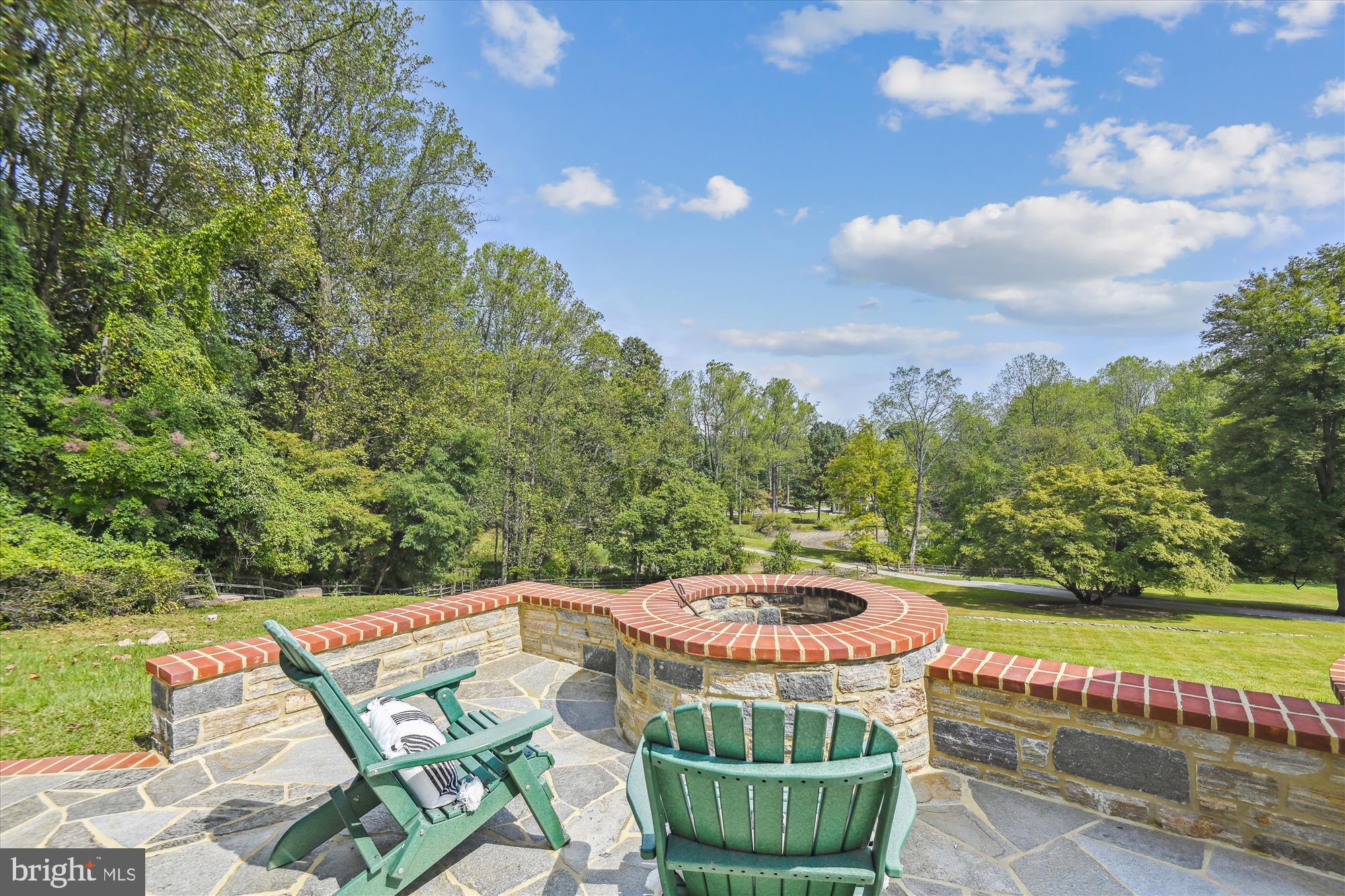 CAVES VALLEY - Residential