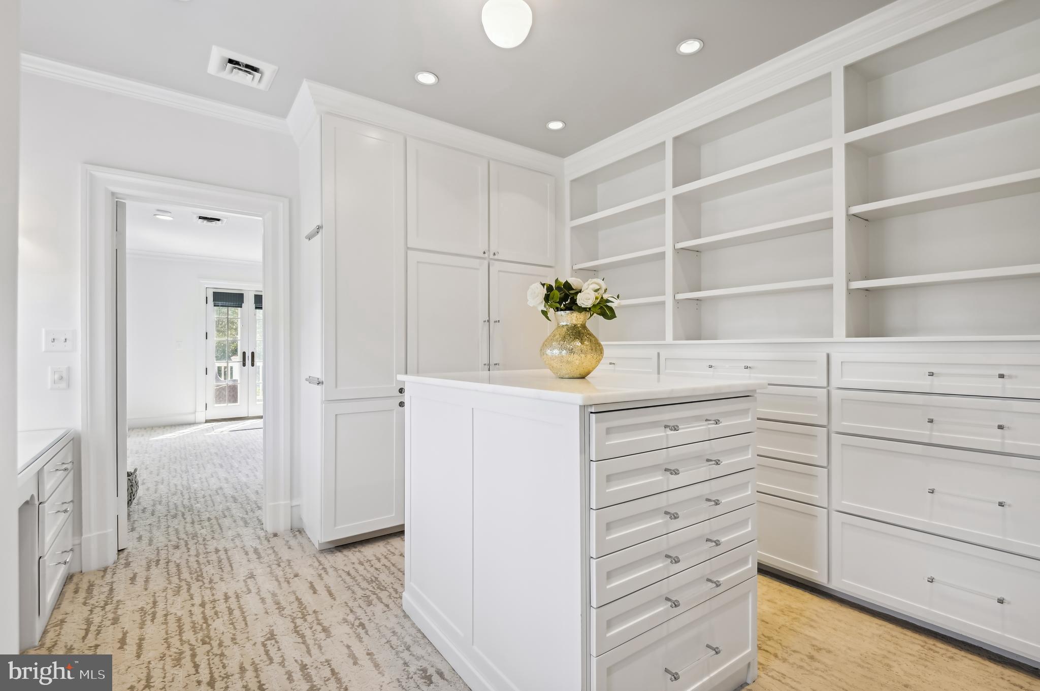 CAVES VALLEY - Residential