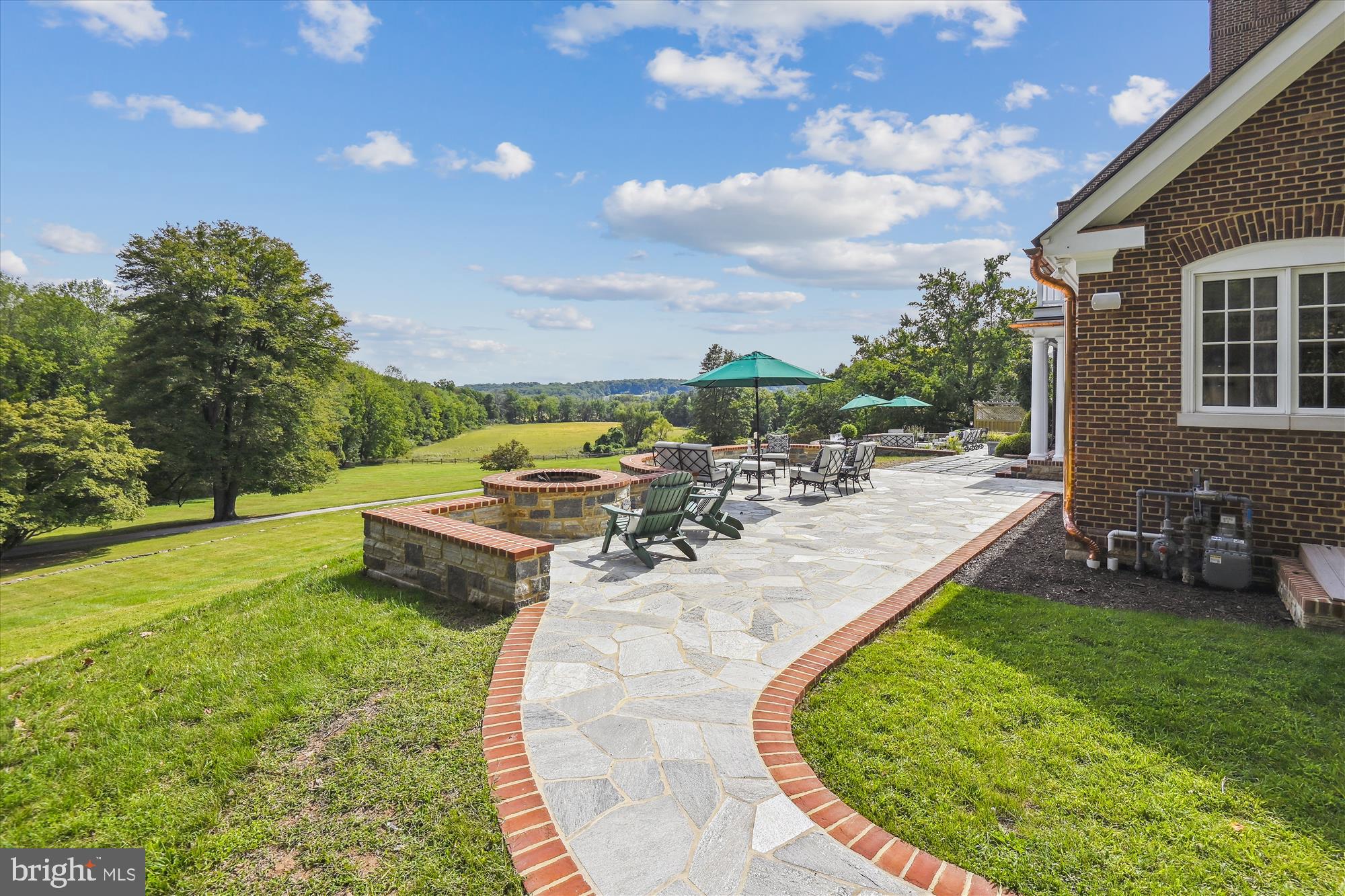 CAVES VALLEY - Residential