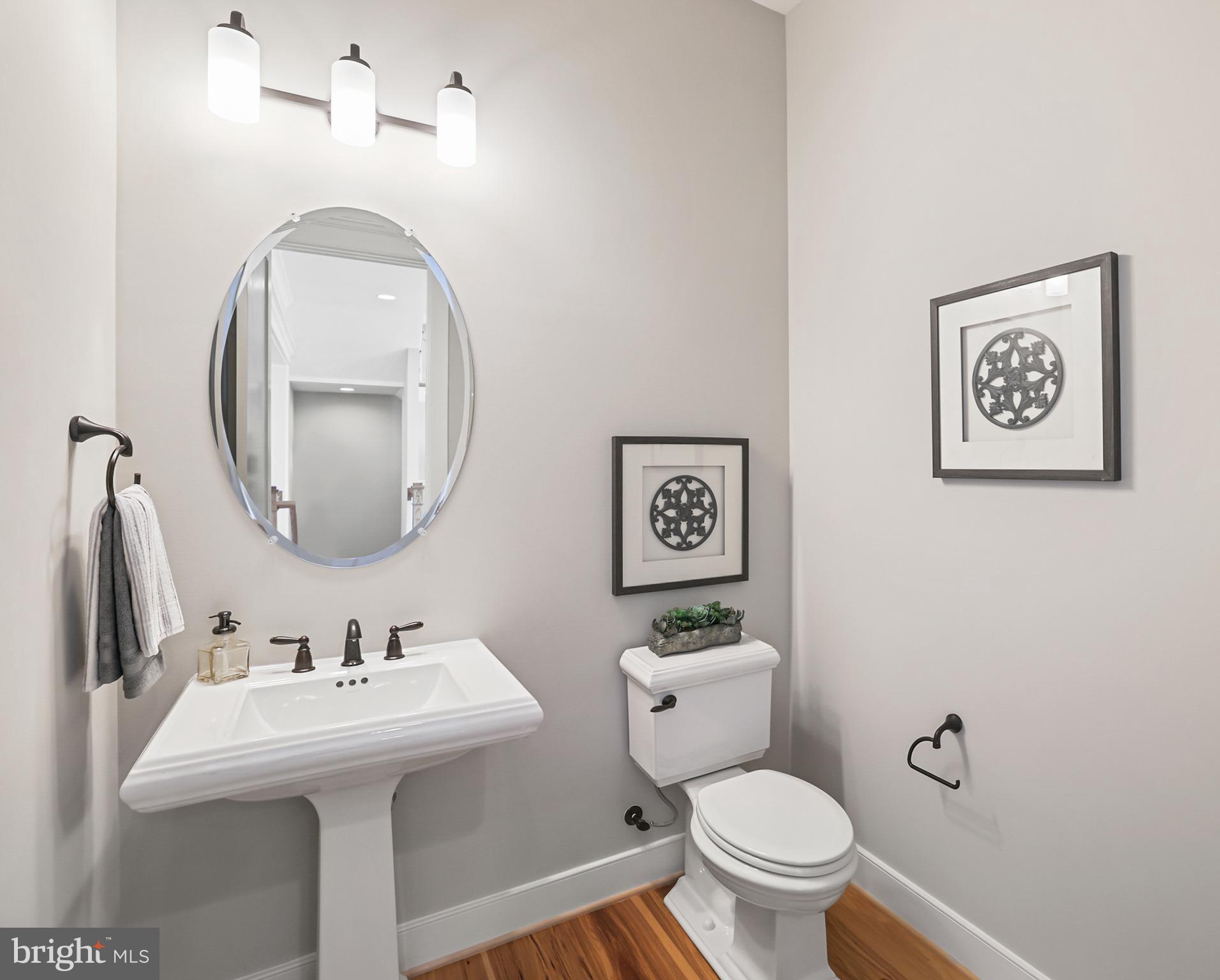 BRADDOCK WOODS - Residential