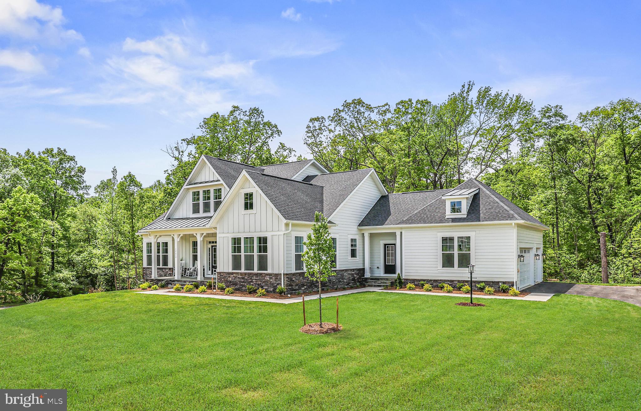 BRADDOCK WOODS - Residential