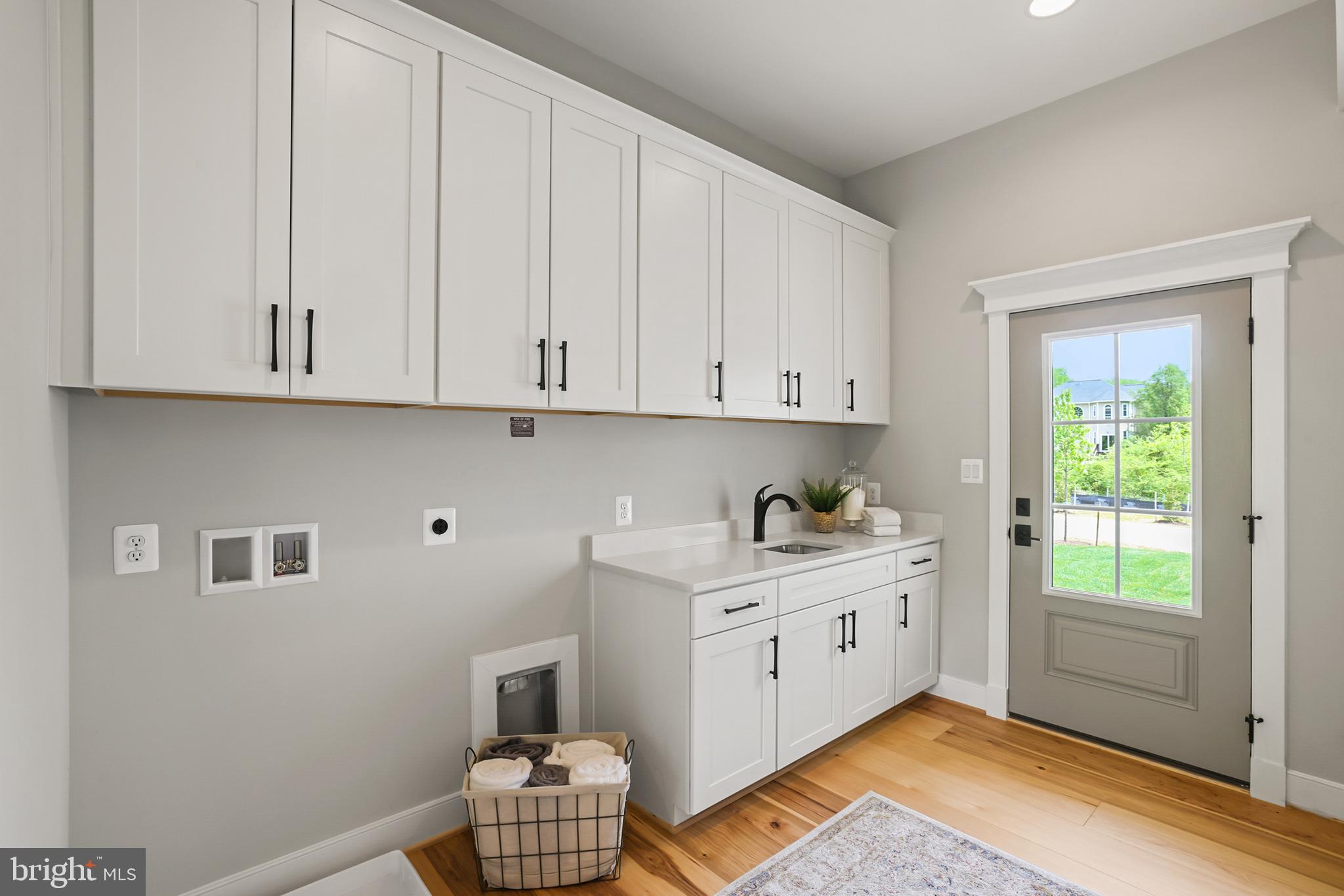 BRADDOCK WOODS - Residential