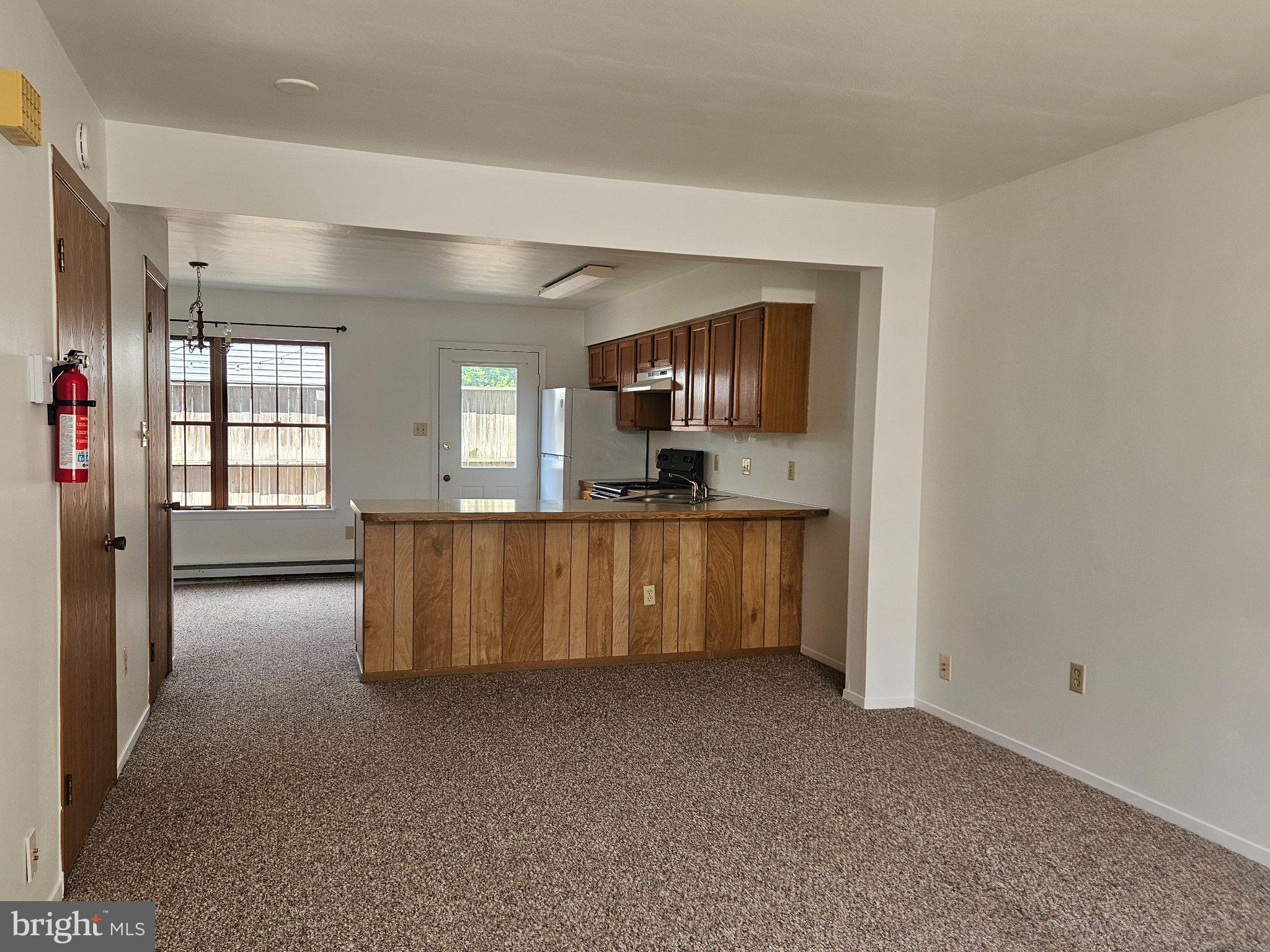 WOODS EDGE - Residential