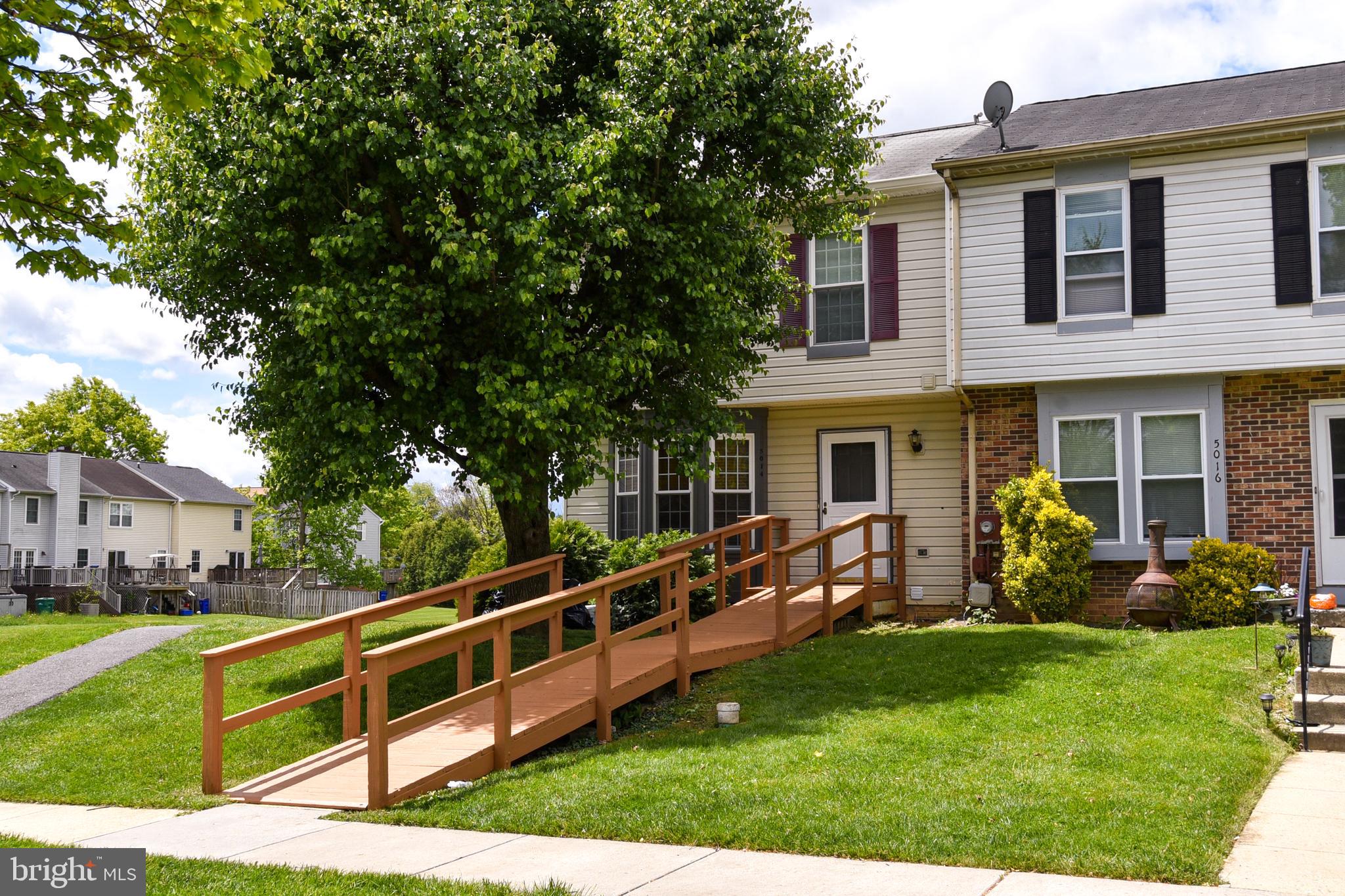 ROBIN MEADOWS - Residential Lease